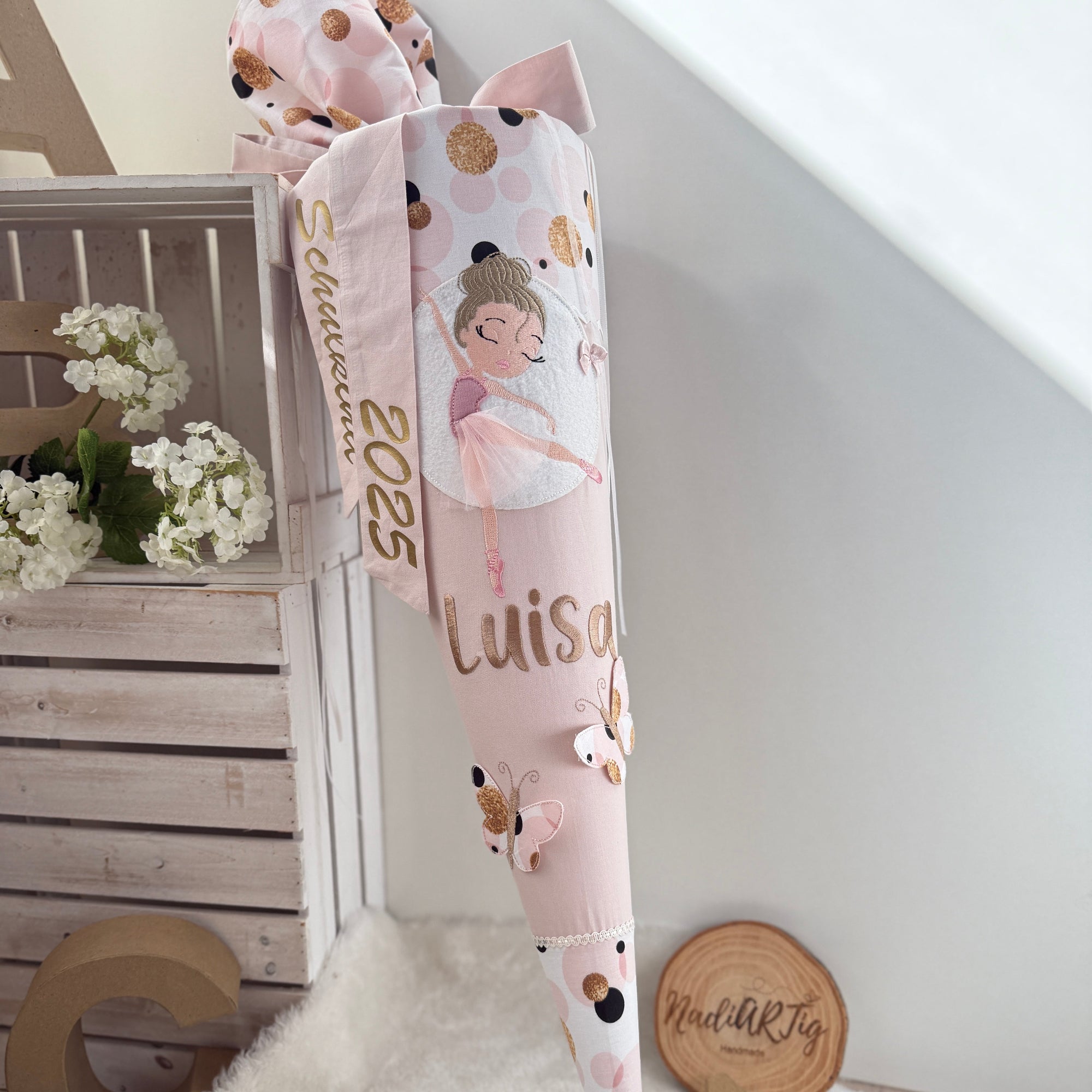 Schultüte Ballerina mit Schmetterlingen in gold/puderrosé