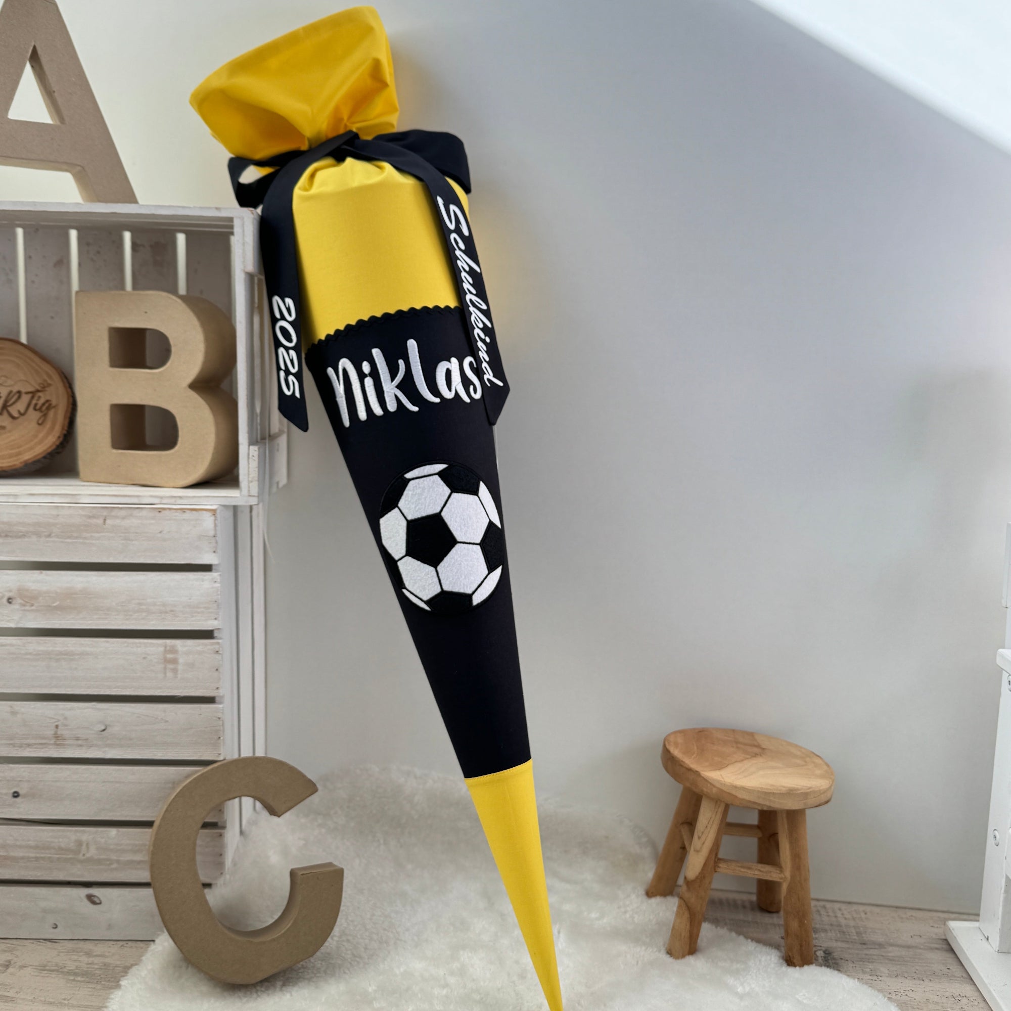 Schultüte Fußball in gelb/schwarz