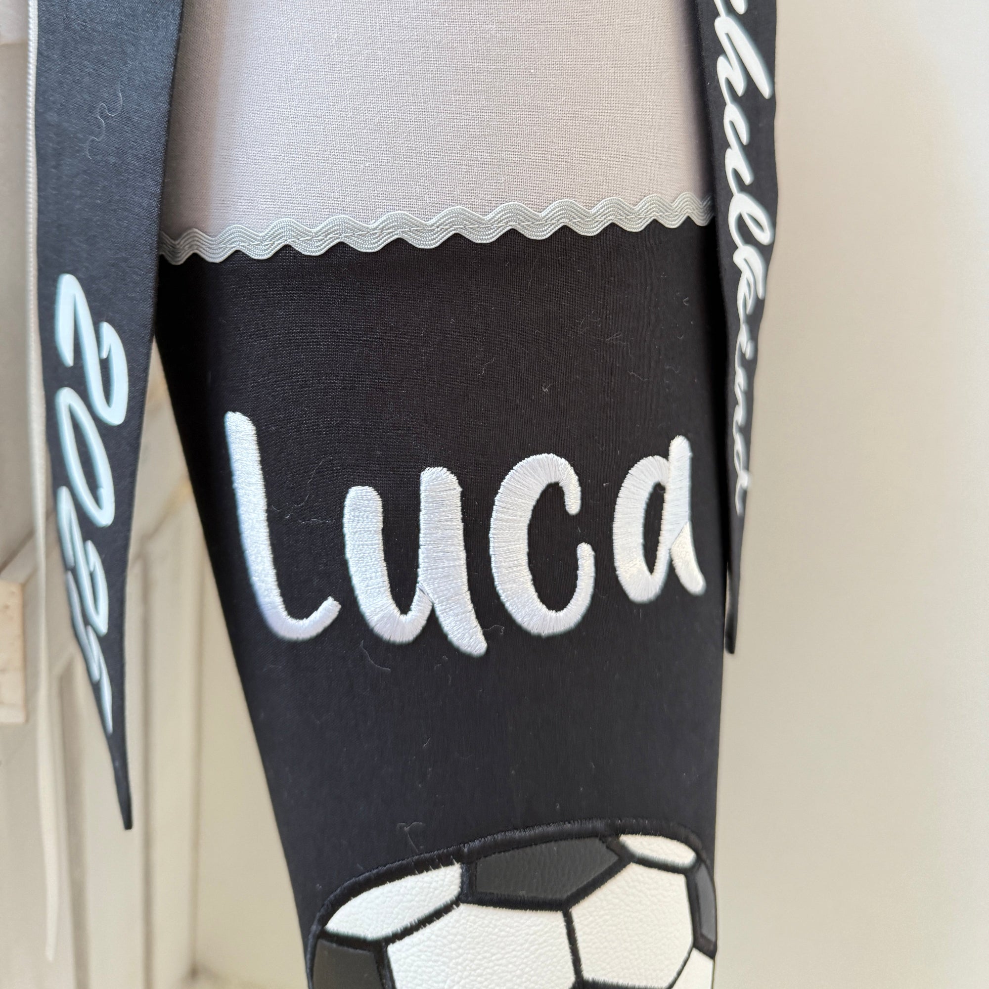 Schultüte Fußball in grau/schwarz