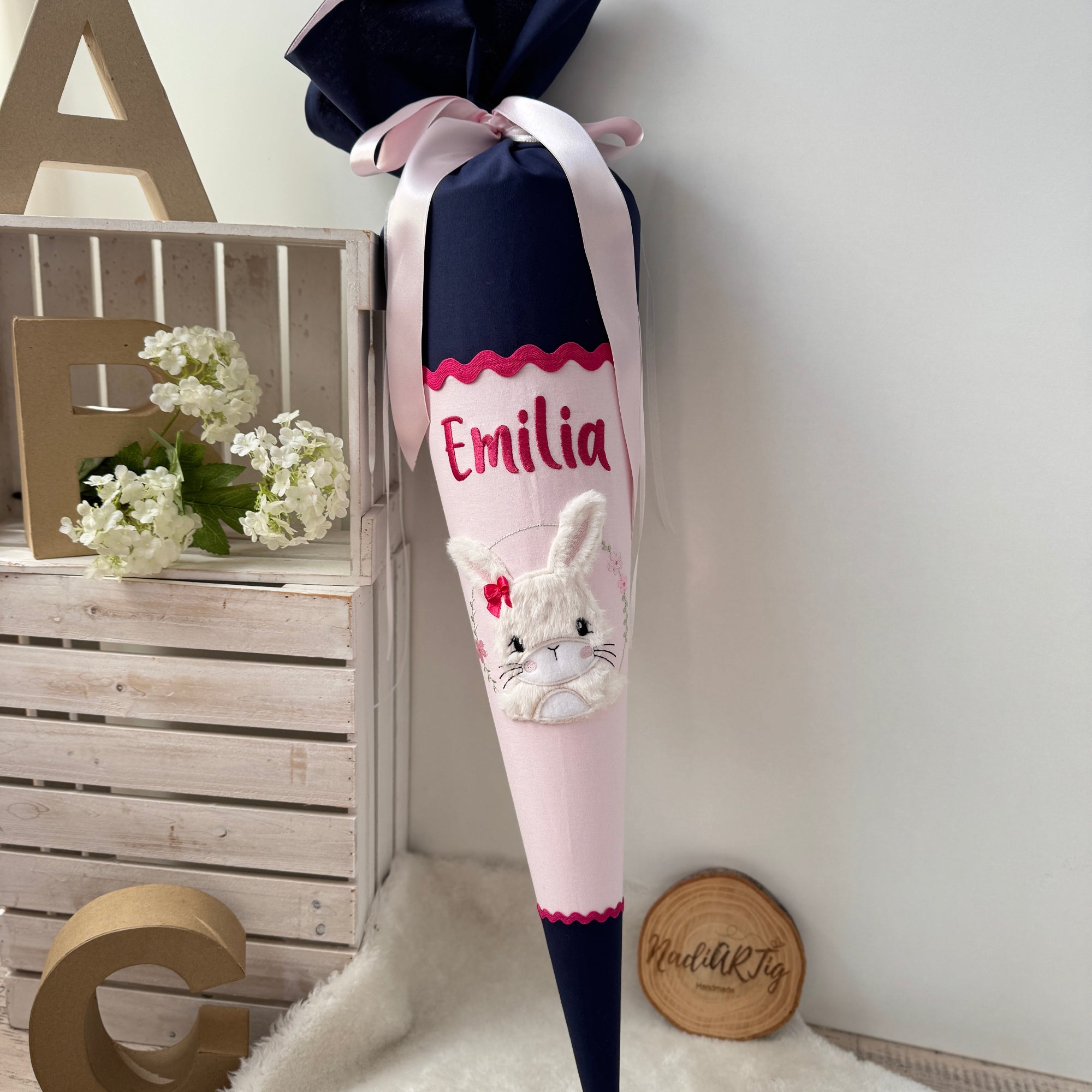 Schultüte Häschen in dunkelblau/pink