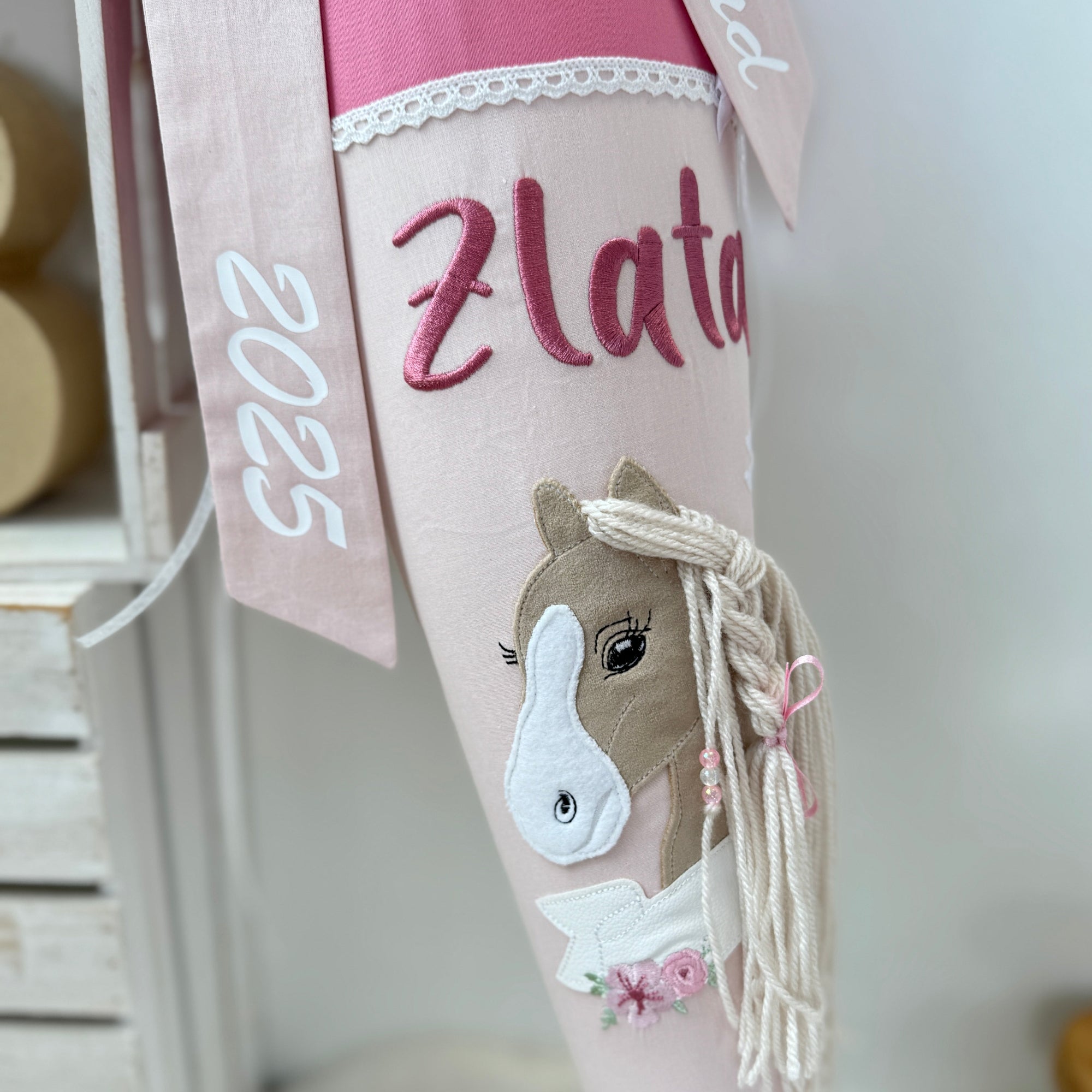 Schultüte Pferd mit Banner in altrosa/rosé