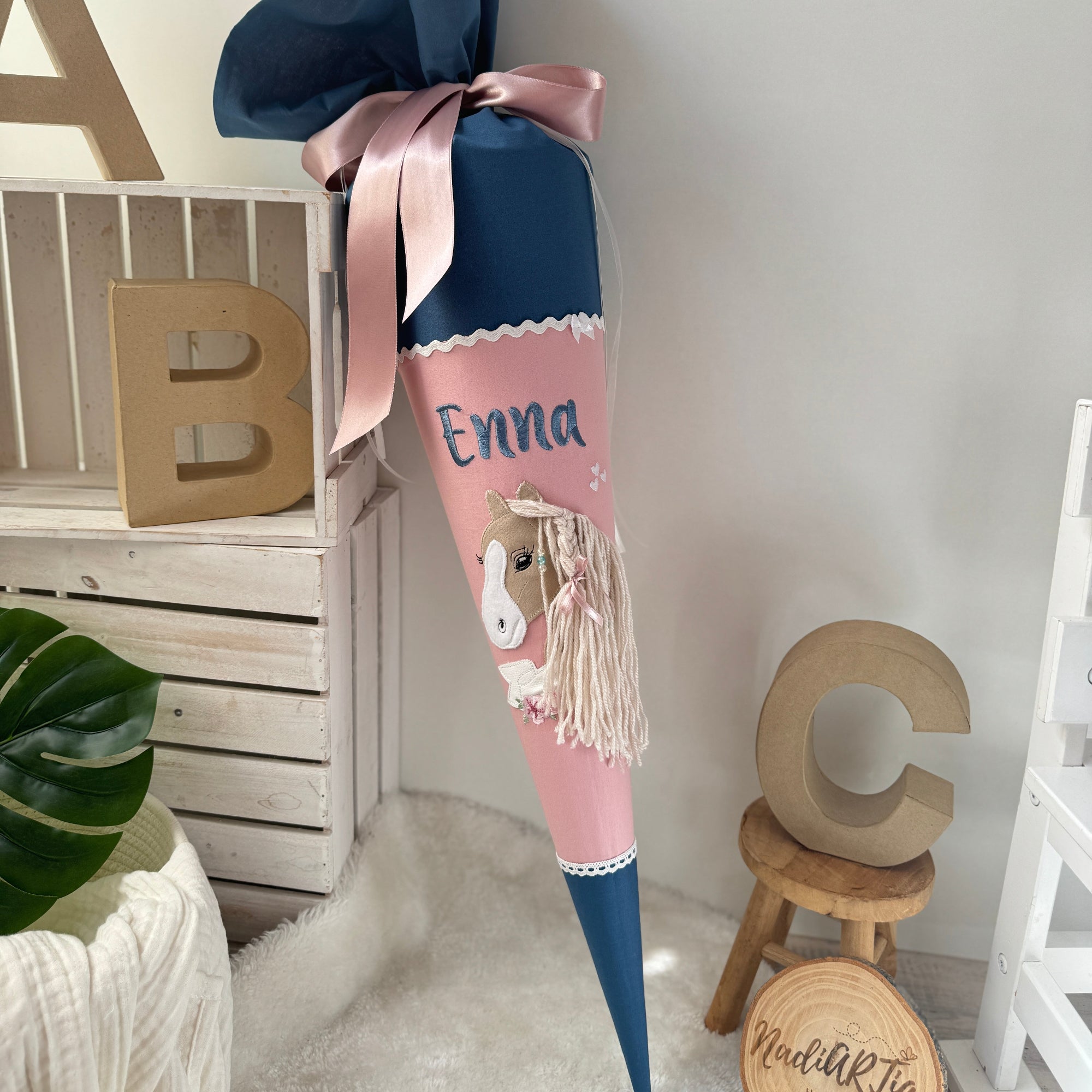 Schultüte Pferd mit Banner in dustyblue/puder