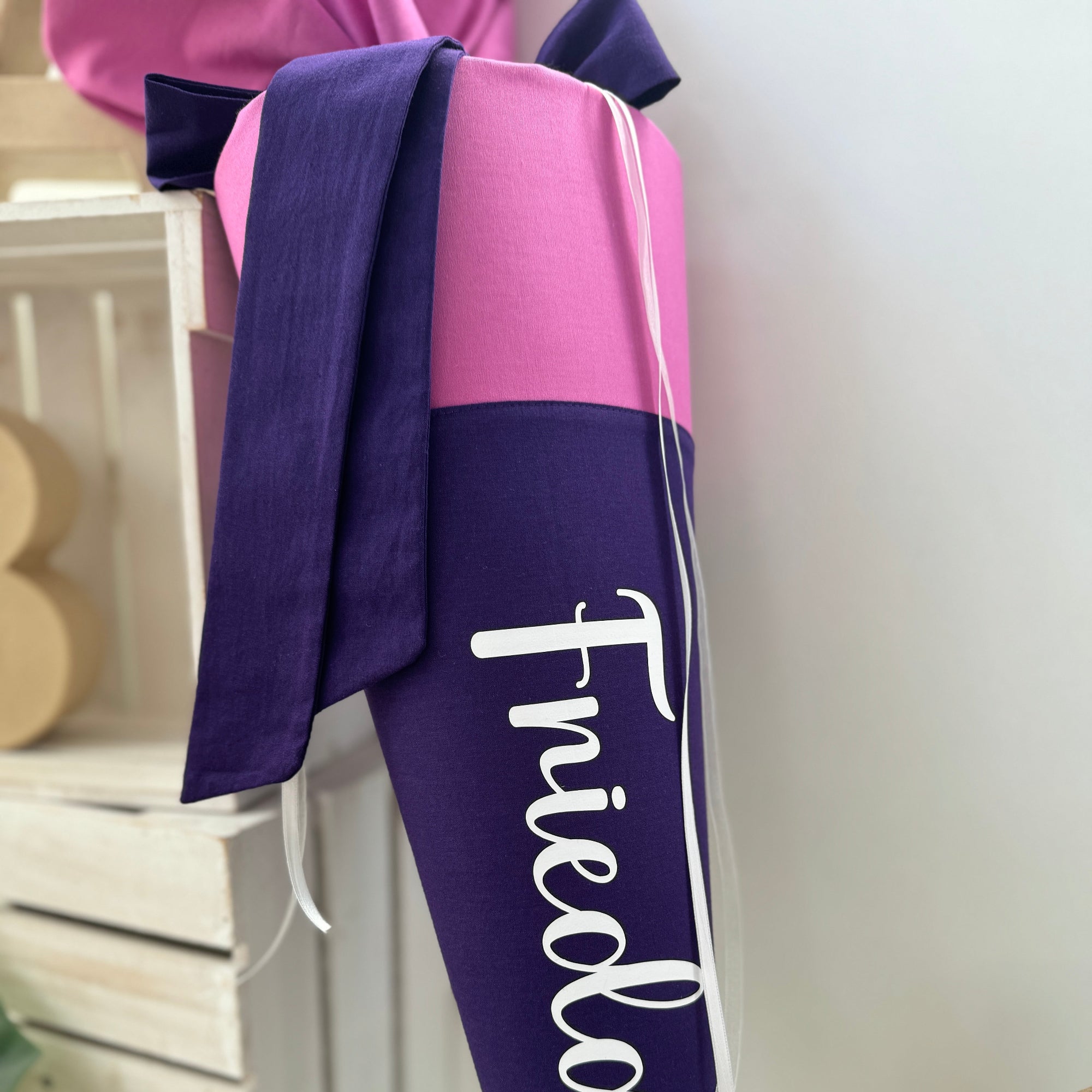 Schultüte in flieder und lila