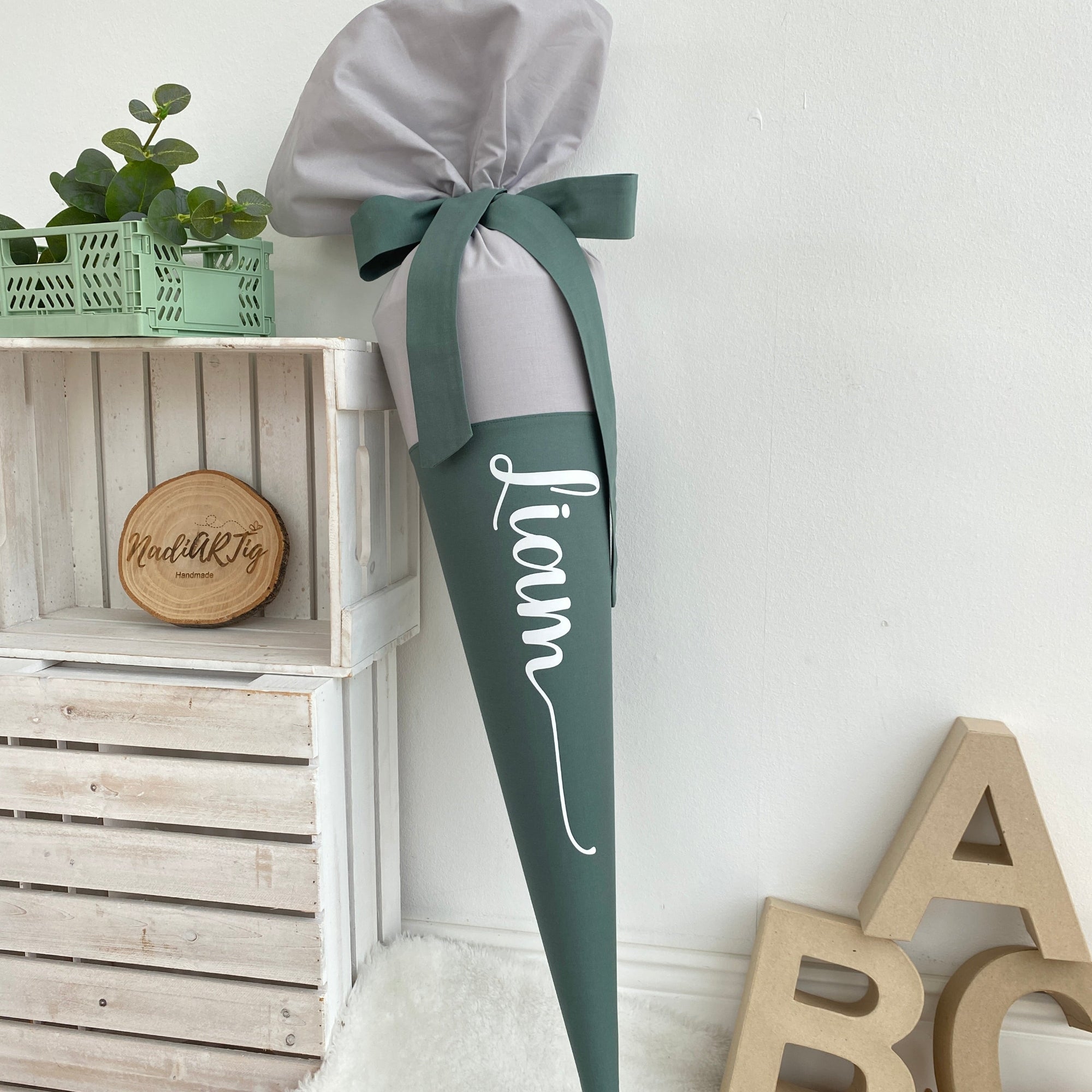 Schultüte junge dusty green Lässig adventure