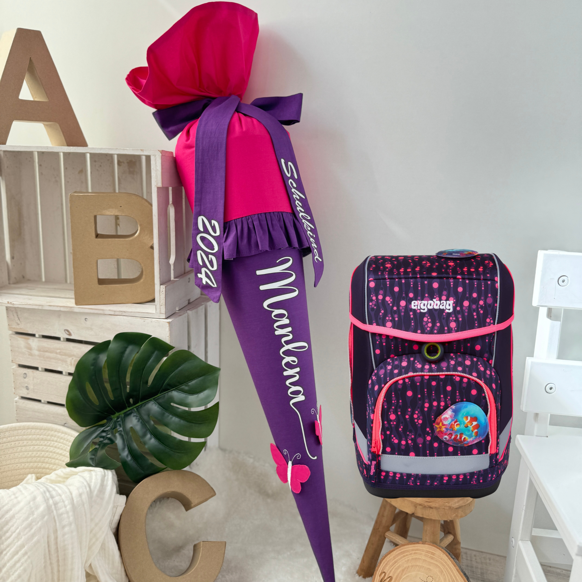 Schultüte Klassik in pink/lila (Rüschen/Schmetterlinge)