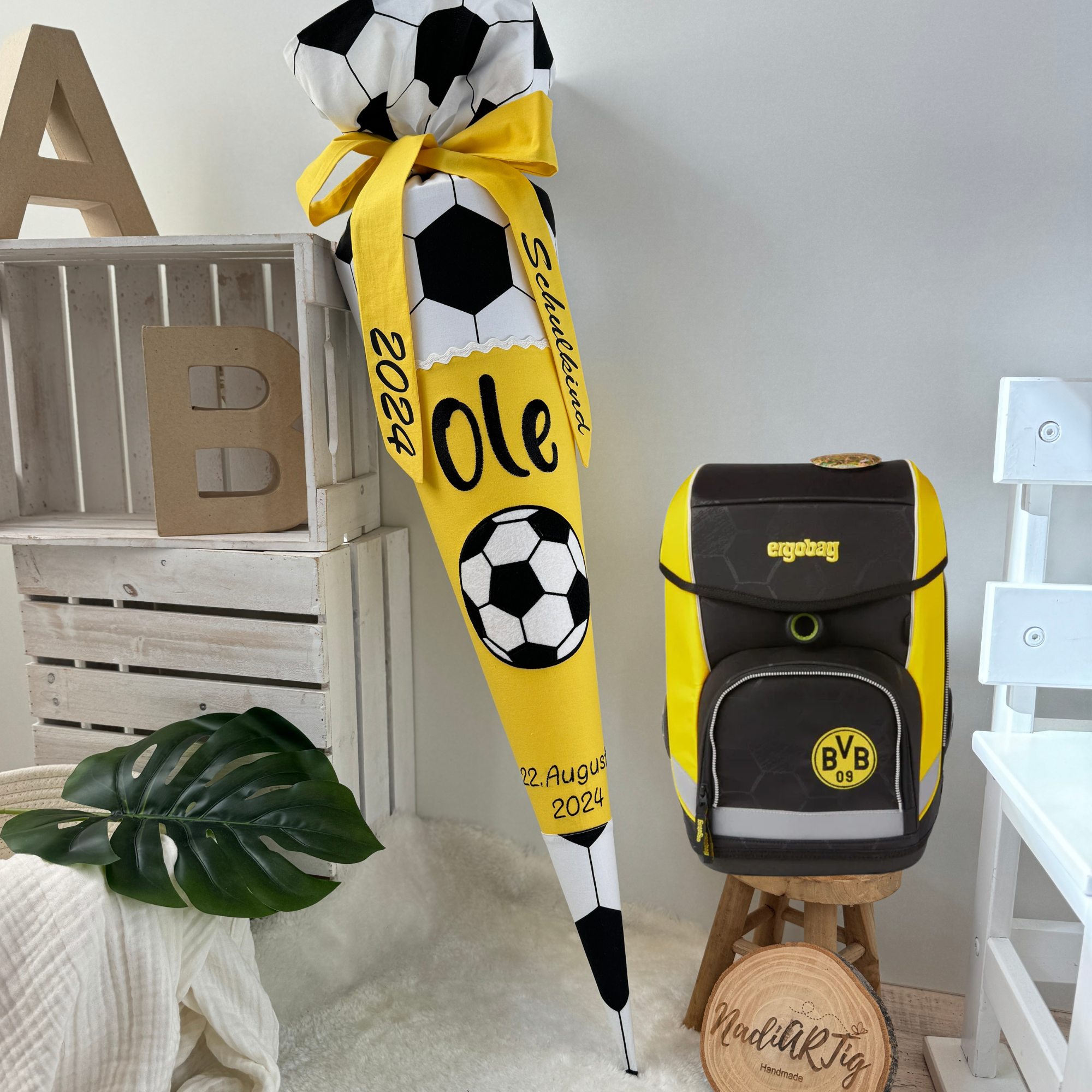 Schultute BVB Dortmund gelb fussball