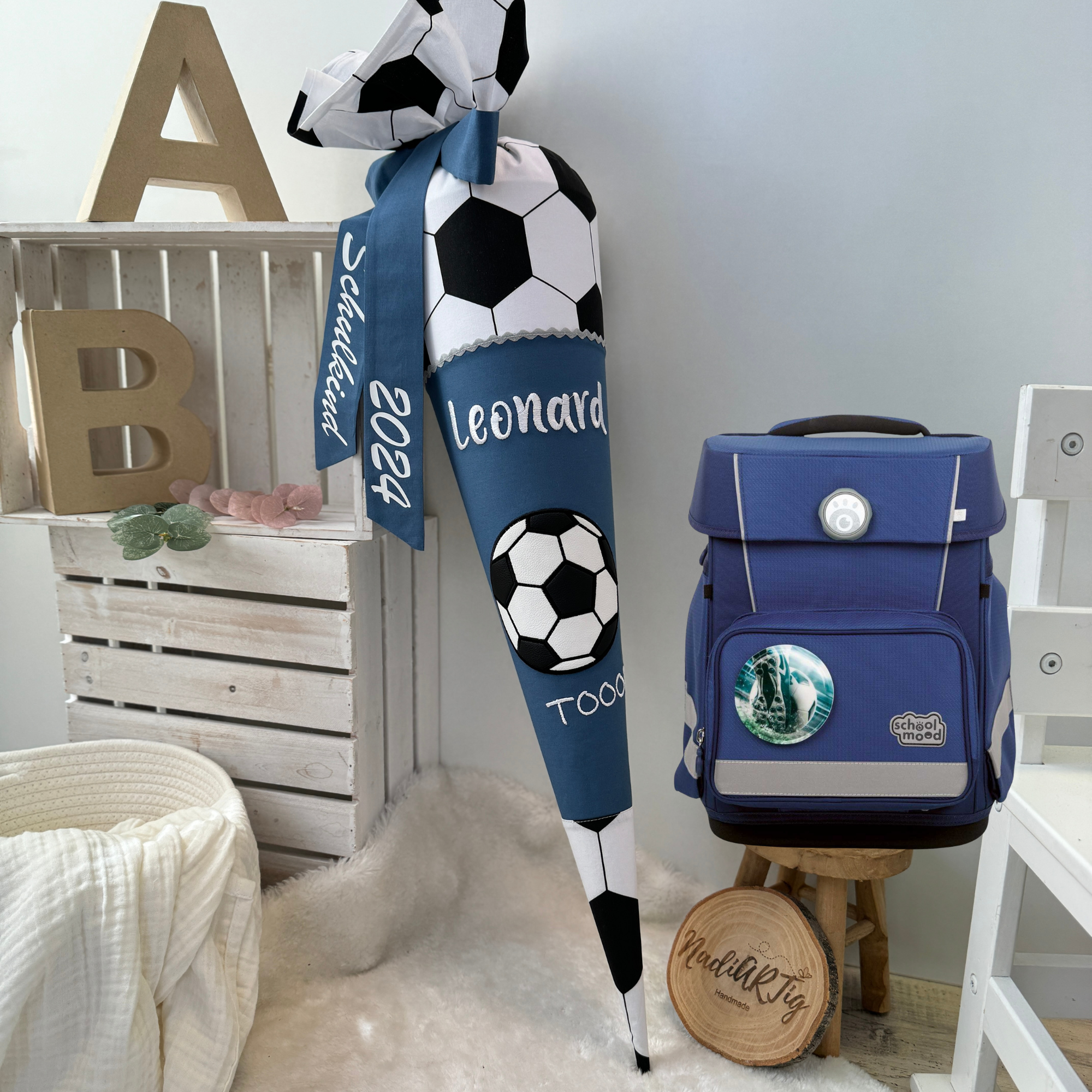 Schult_te_School_Mood_Champion_Maxx_Paul_Fu_ball