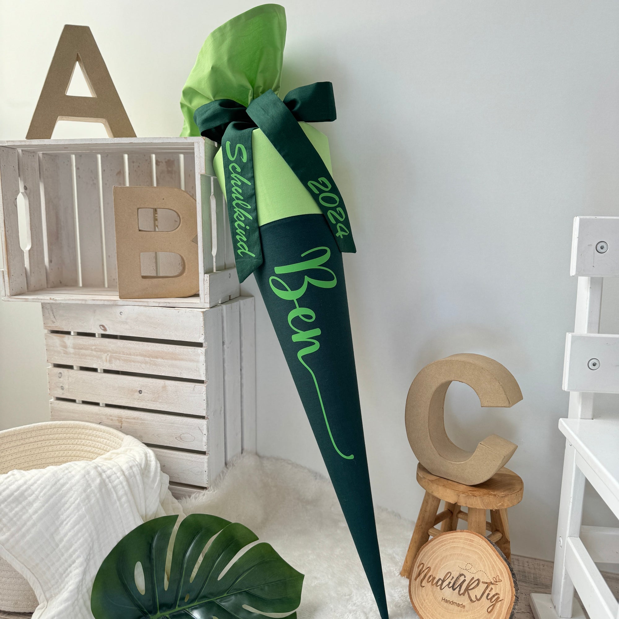 Schultute junge dunkel grun limette mit Namen