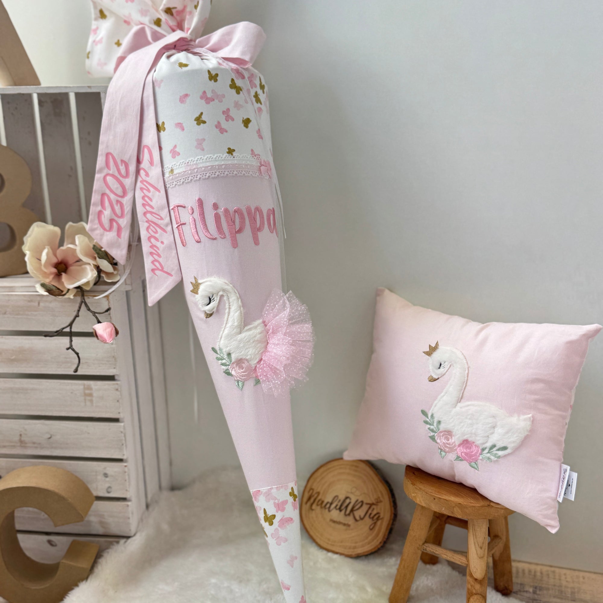 Schultuete_Schwan_in_zartem_rosa