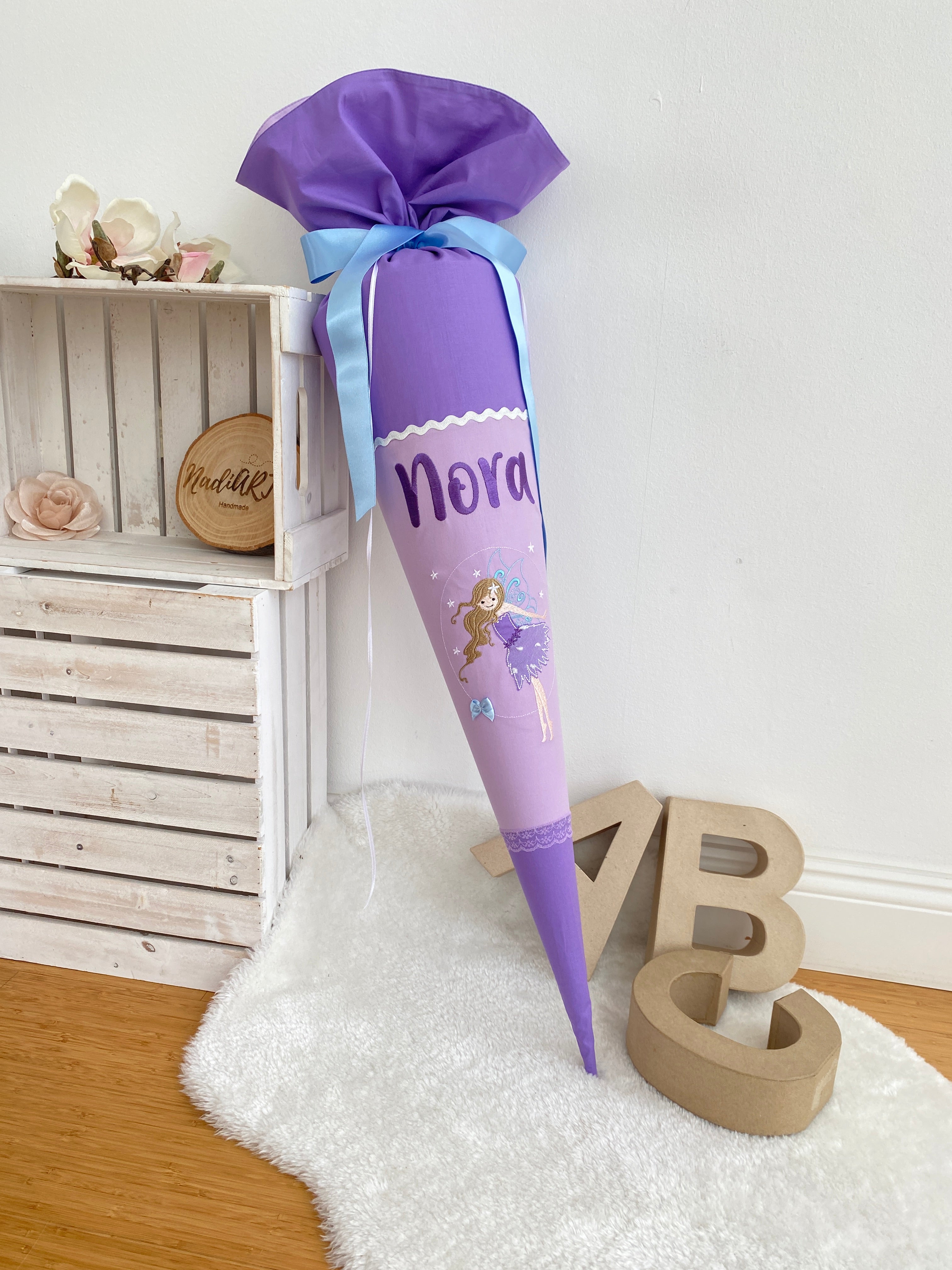 Schultüte kleine Fee in lila/flieder