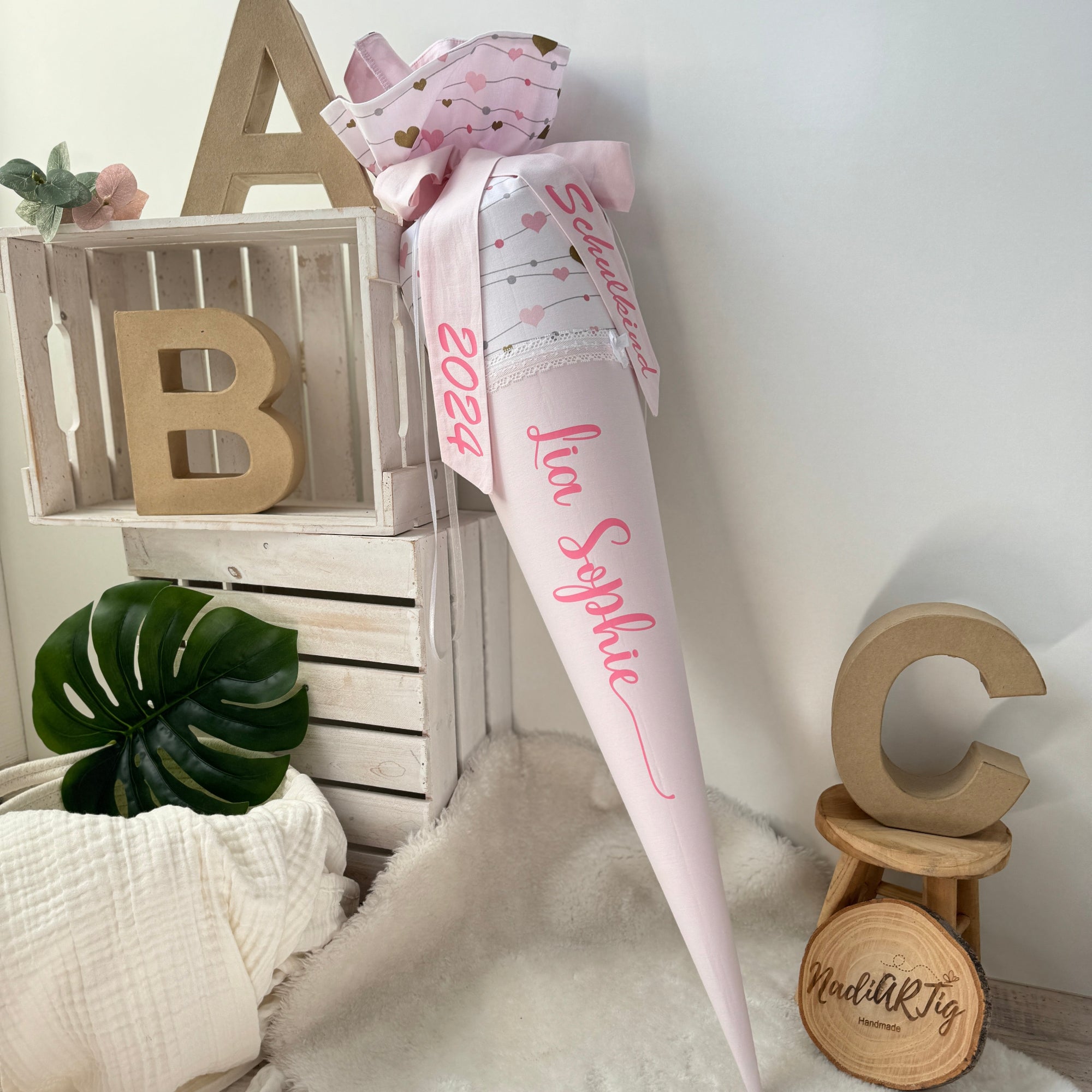 Schultüte Klassik in rosé/Herzchen