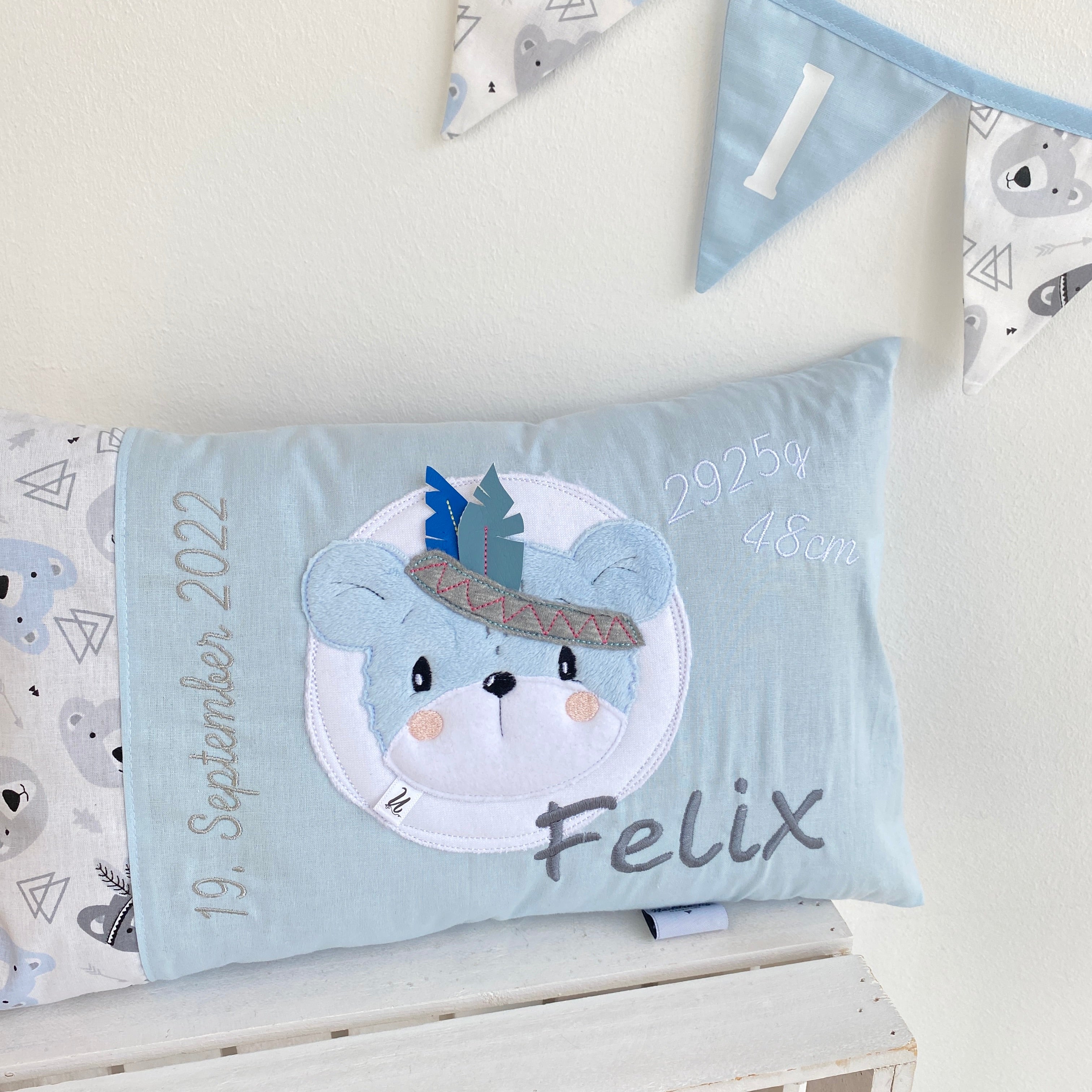 Geburtskissen Namenskissen Junge Bär nadiARtig Handmade Kissen mit Name