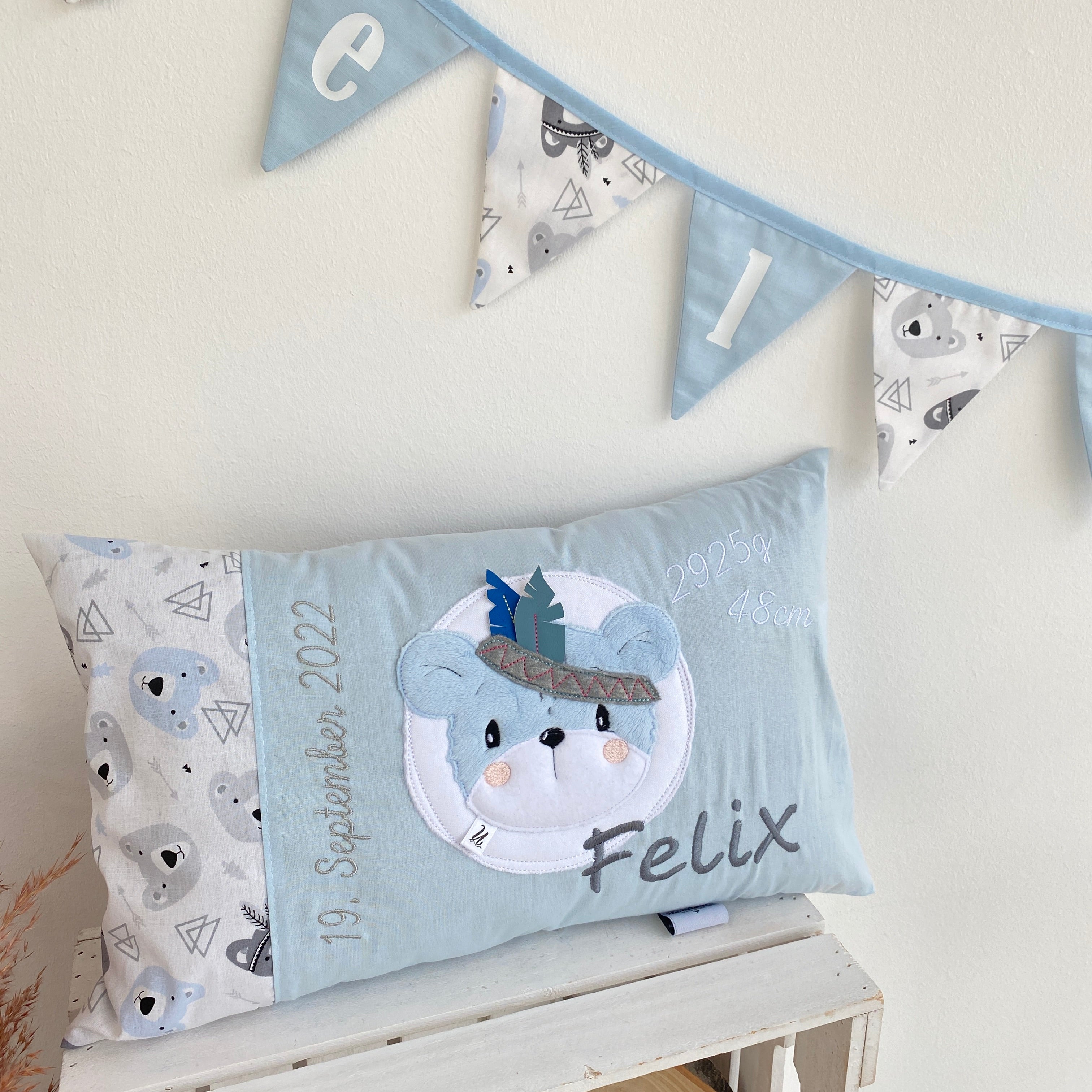 Geburtskissen Namenskissen Junge Bär nadiARtig Handmade Kissen mit Name