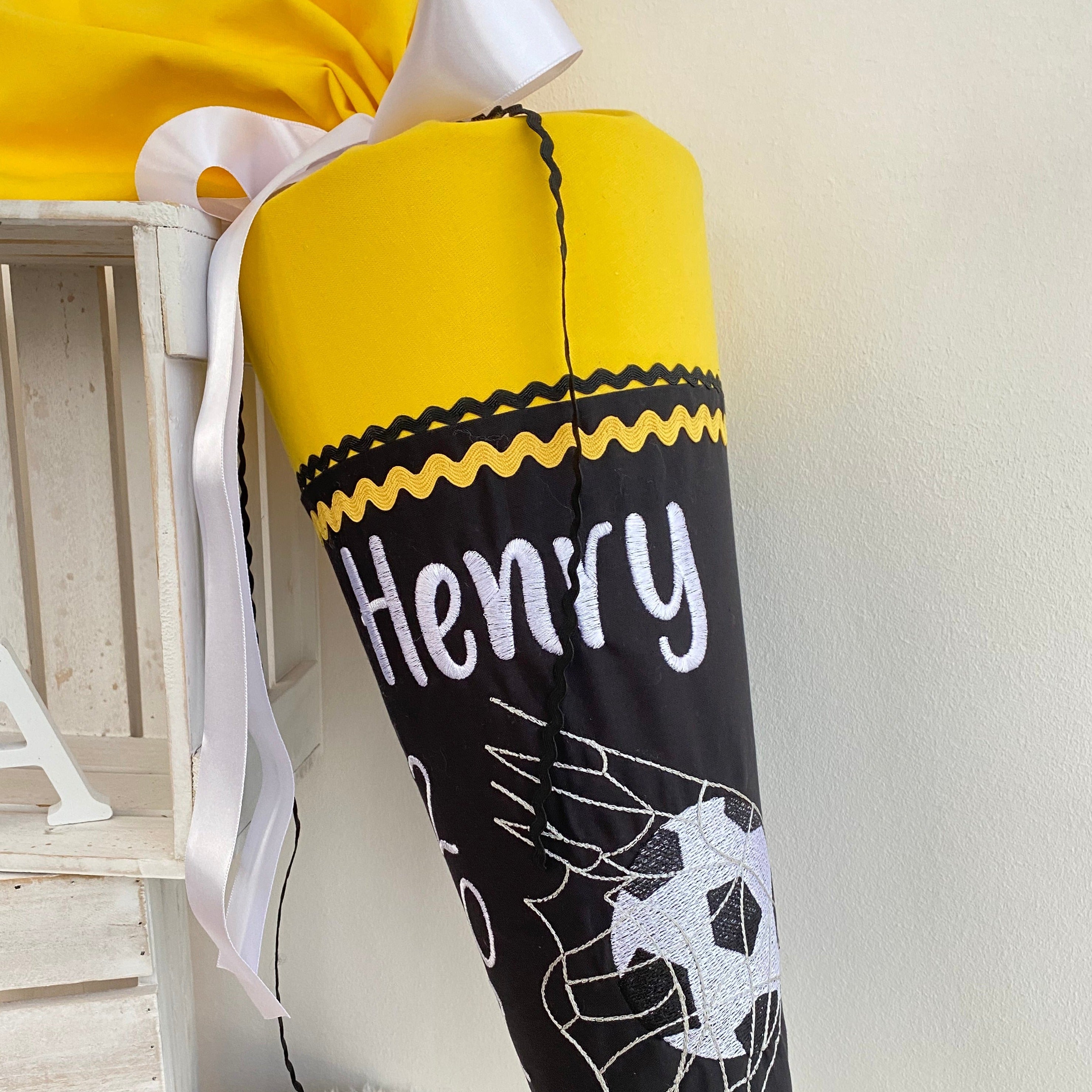 Schultüte Fußballnetz in gelb/schwarz - Dortmund Fan