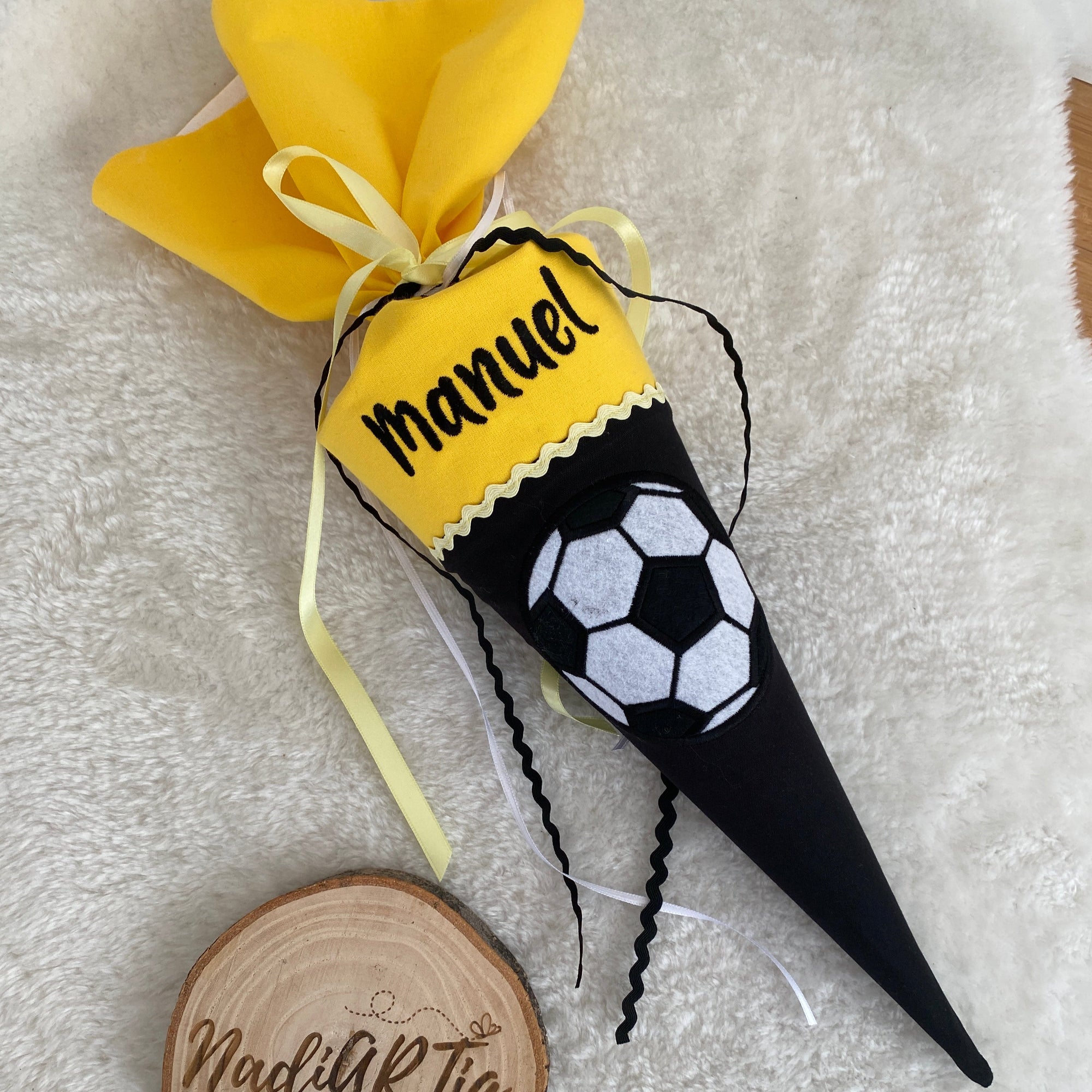 Schultute BVB Dortmund gelb schwarz