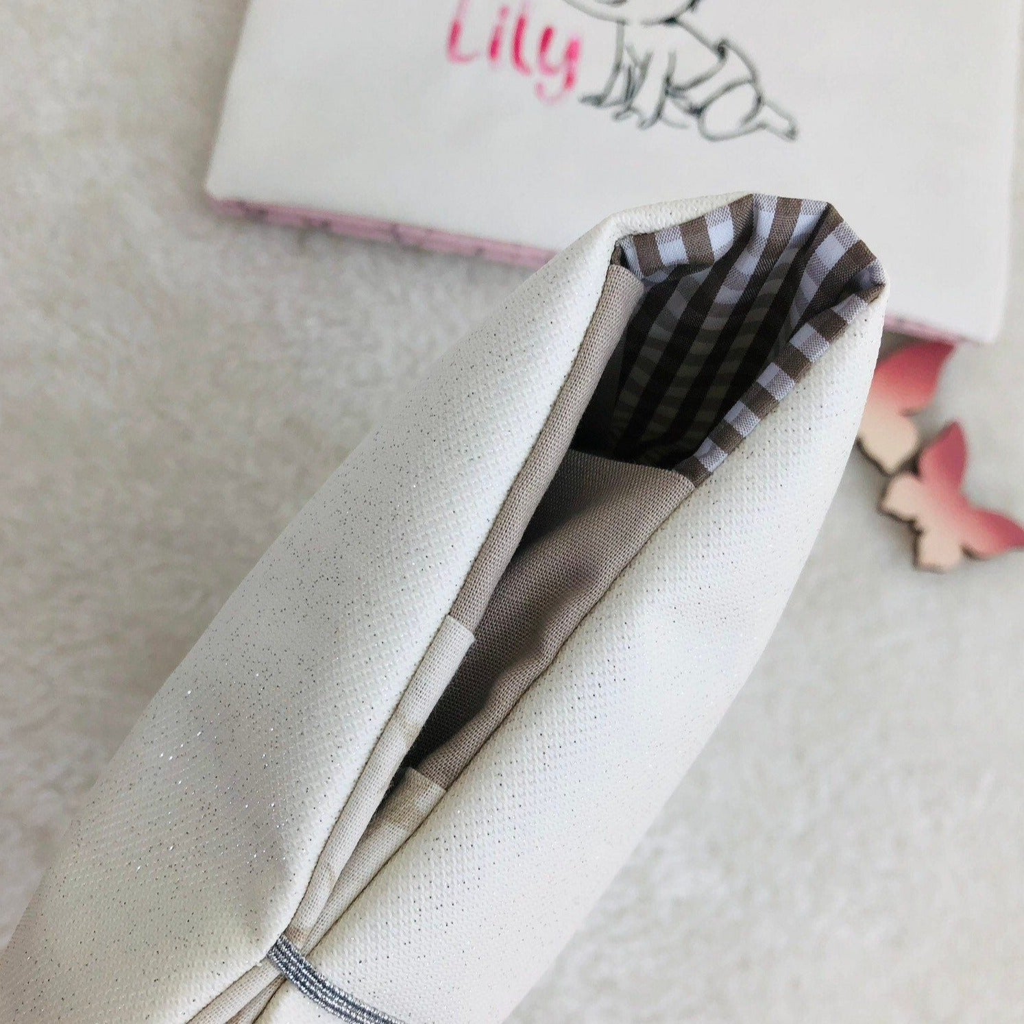 Seitliche Ansicht der Windeltasche