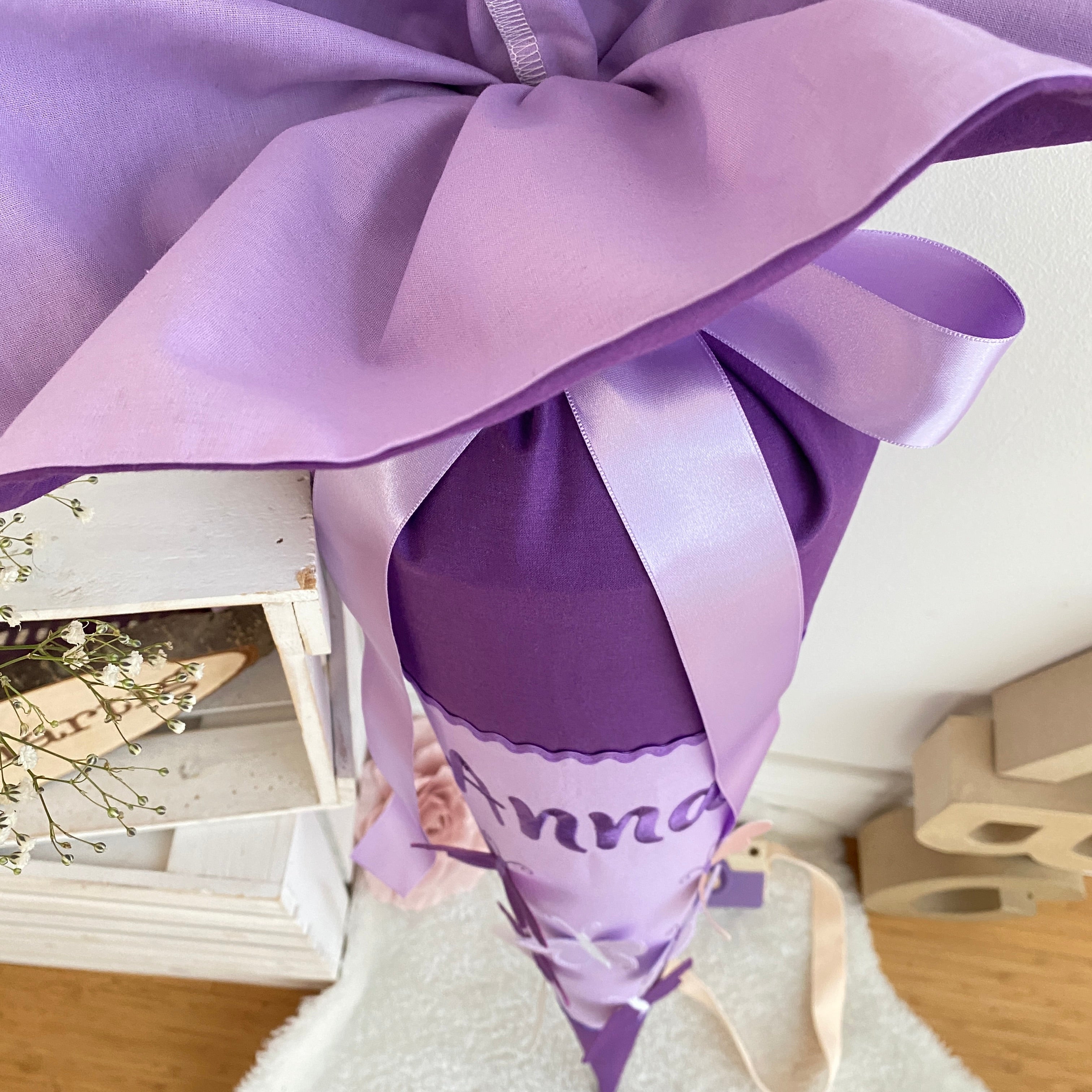 Schultüte Schmetterlinge in lila/flieder