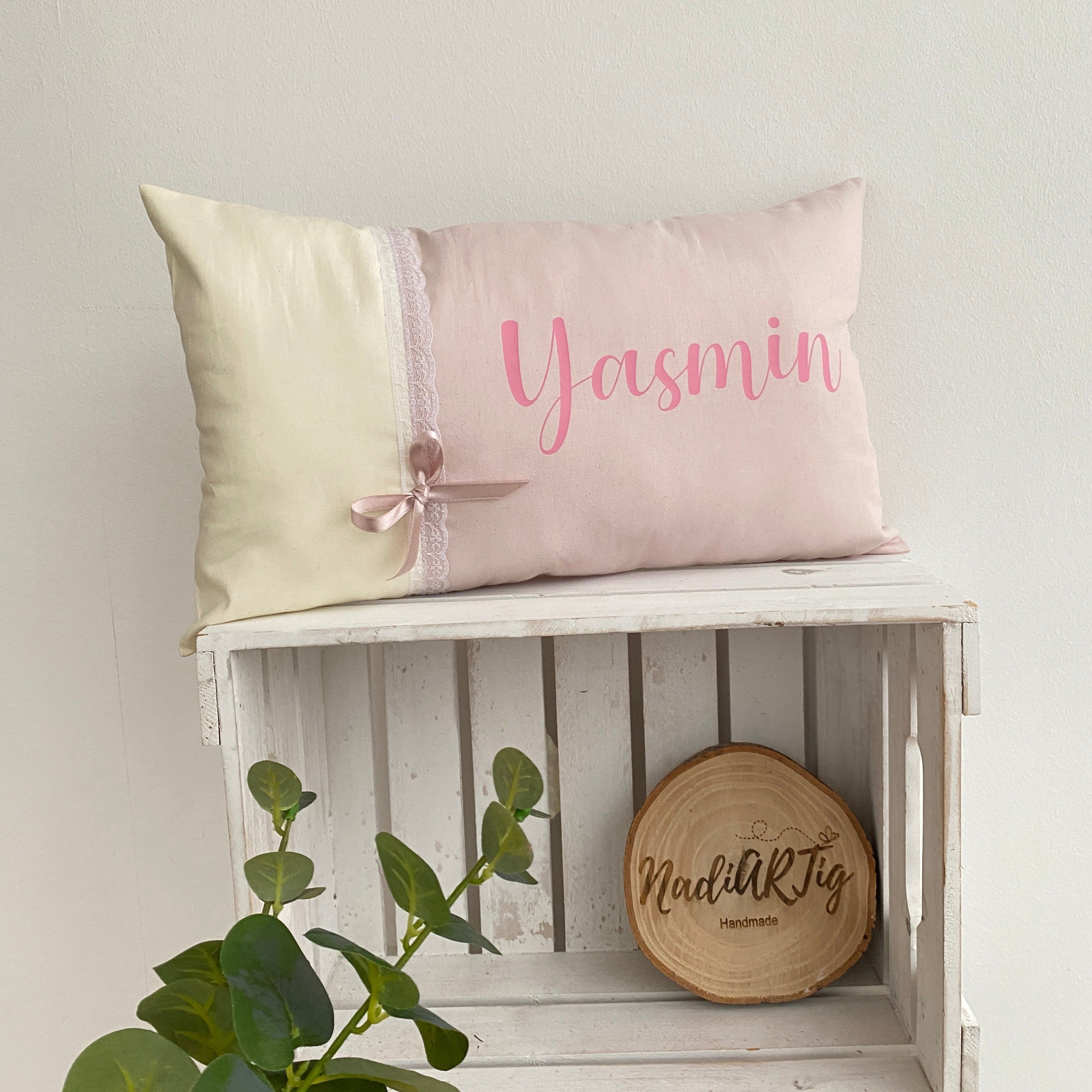 Kuschelkissen Namens Kissen Geburtskissen nadiARtig handmade