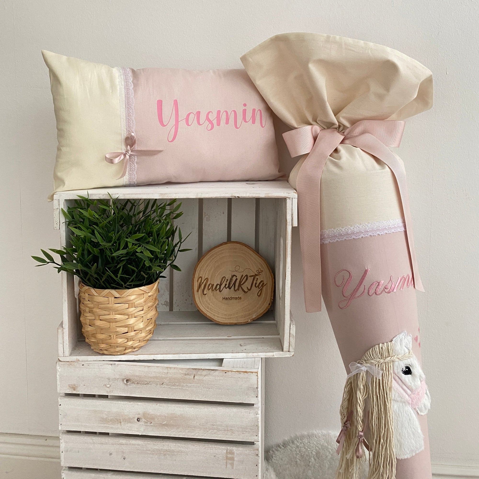 Kissen mit Namen, Farben nach Wunsch