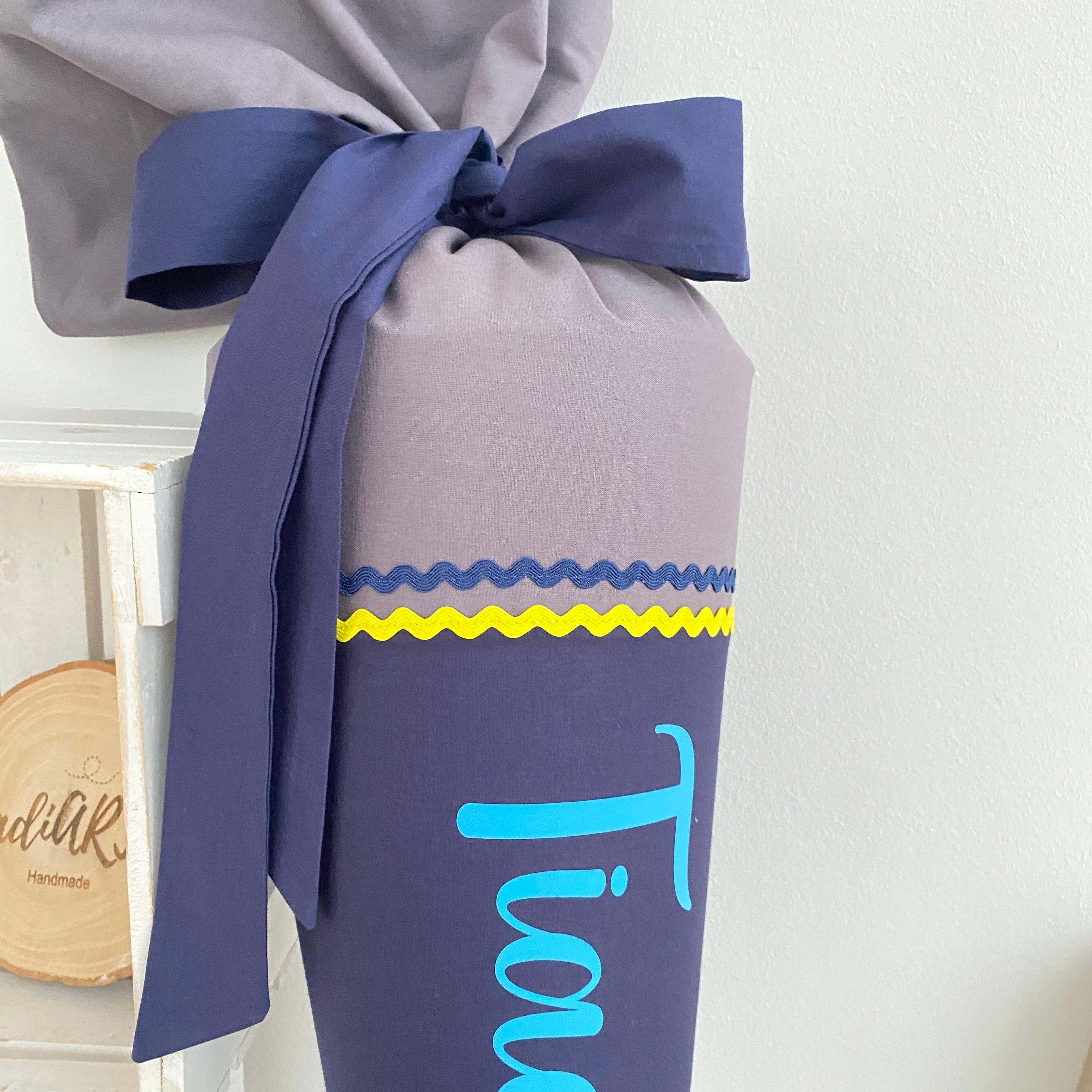 Schultüte mit Namen in anthrazit/dunkelblau/türkis