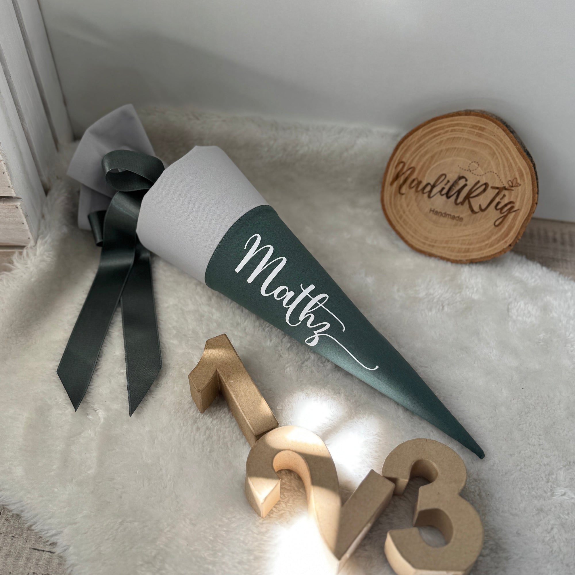 Geschwister-Schultüte mit Namen in dusty green