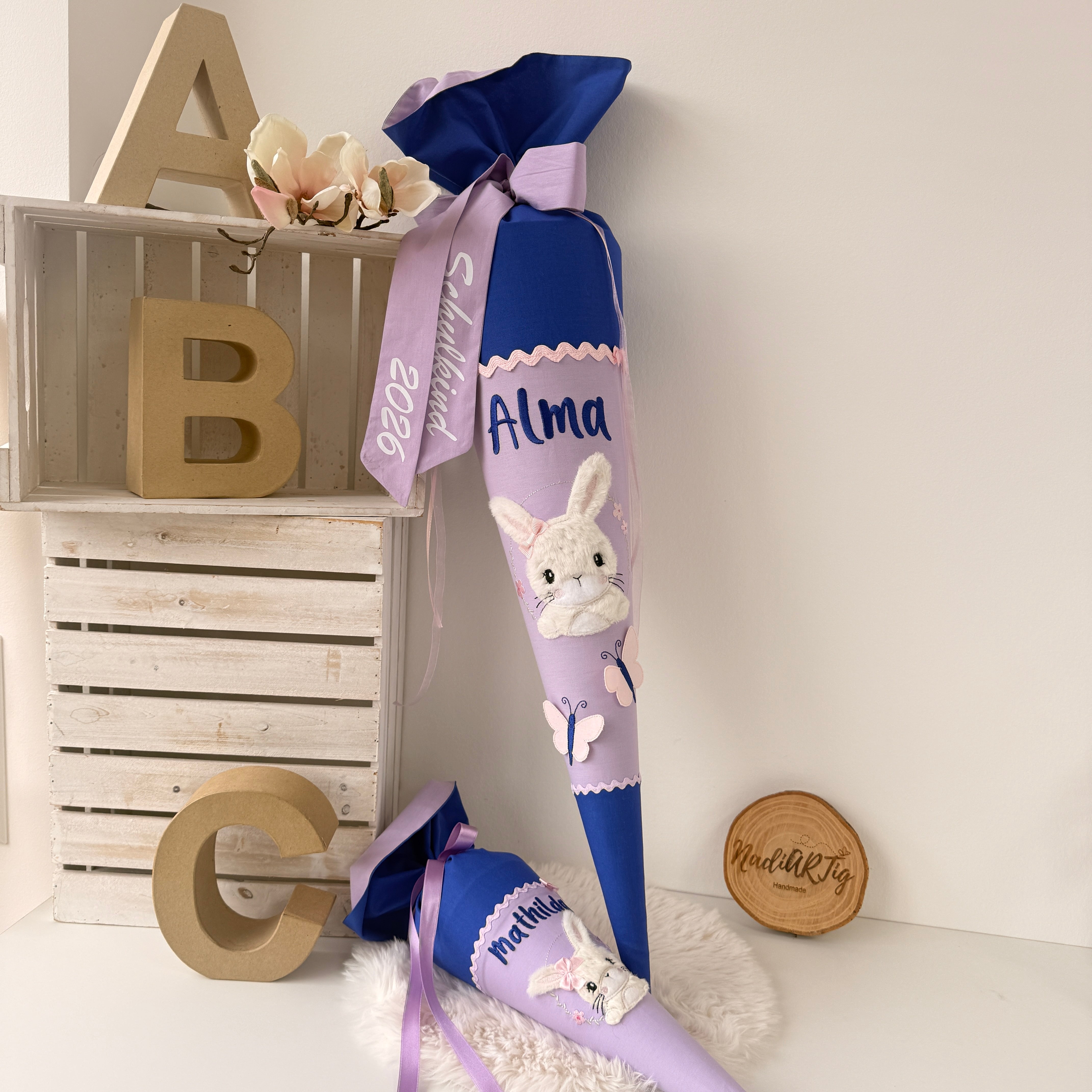 Schultüte Hase in Royalblau/flieder