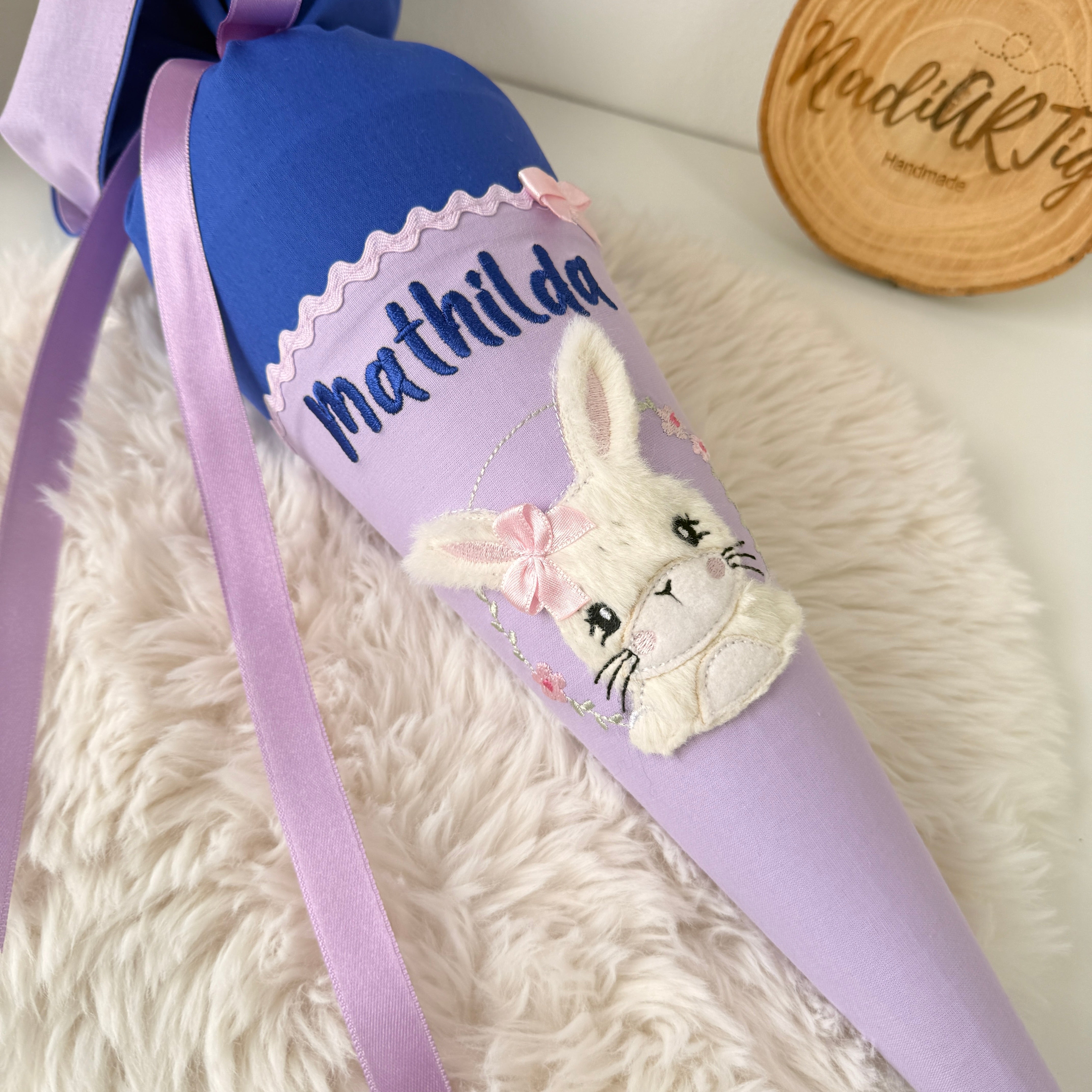 Kindergarten-Schultüte Hase in Royalblau/flieder