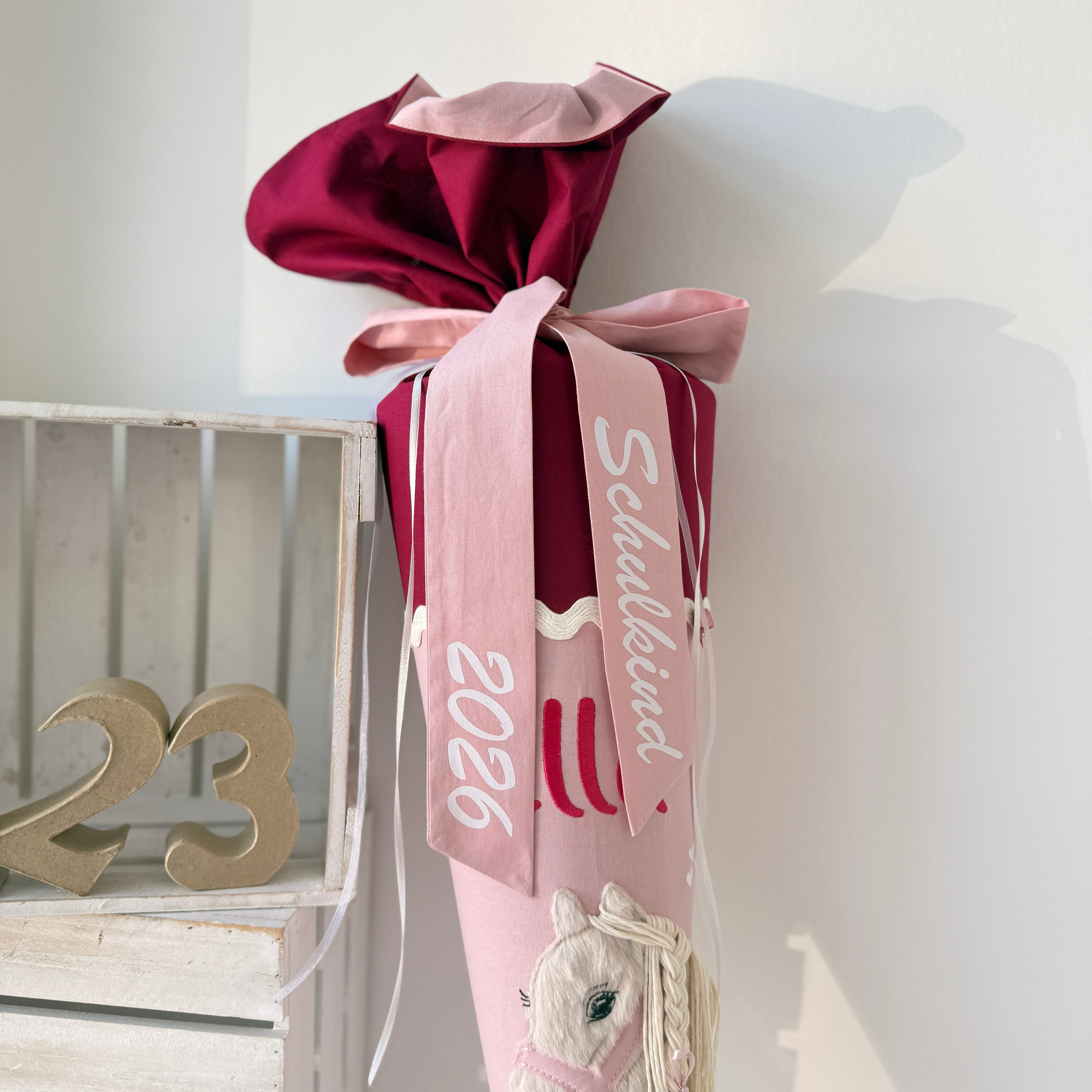 Schultüte Boho-Pony (beige) in bordeaux/puder