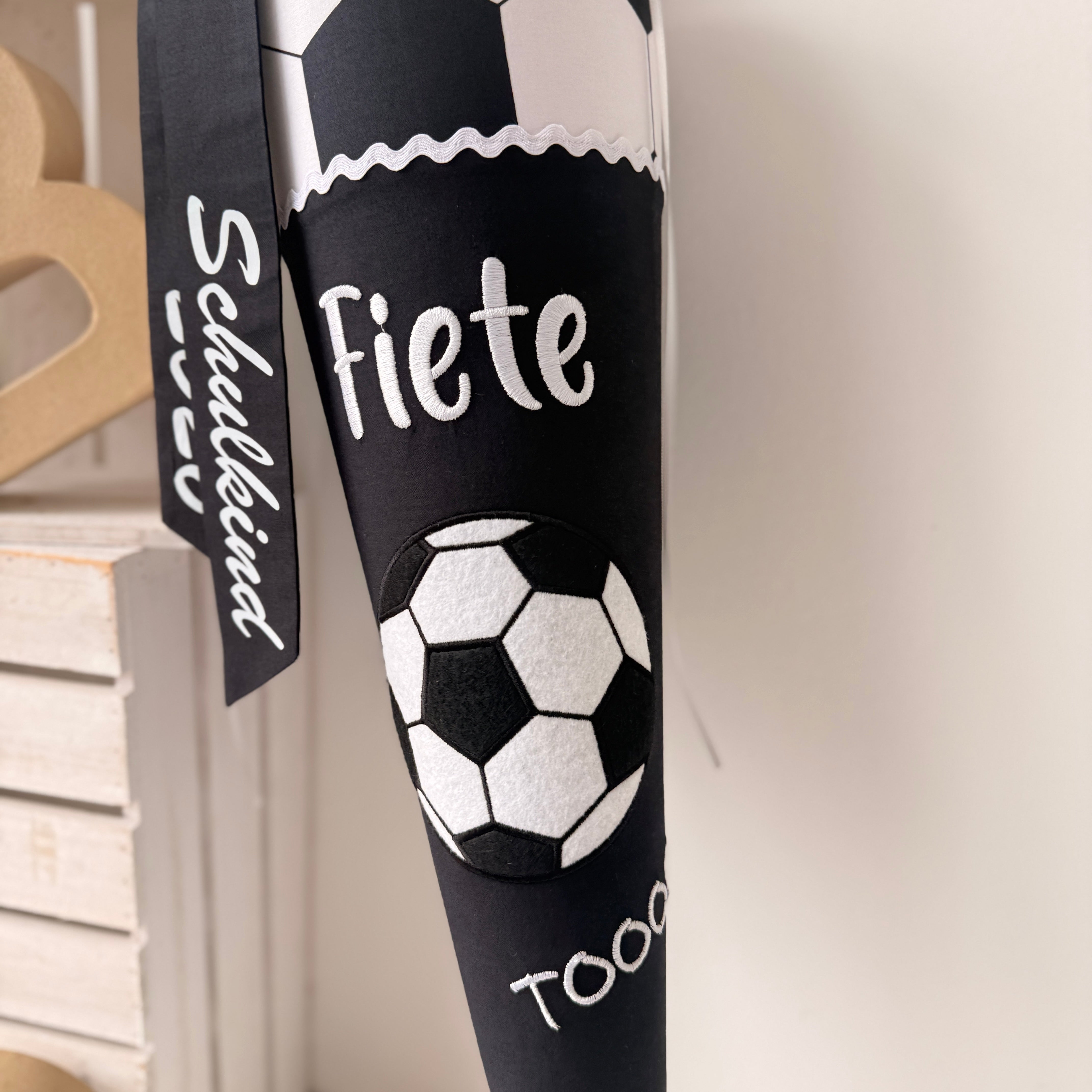 Schultüte Fußball in schwarz/weiß