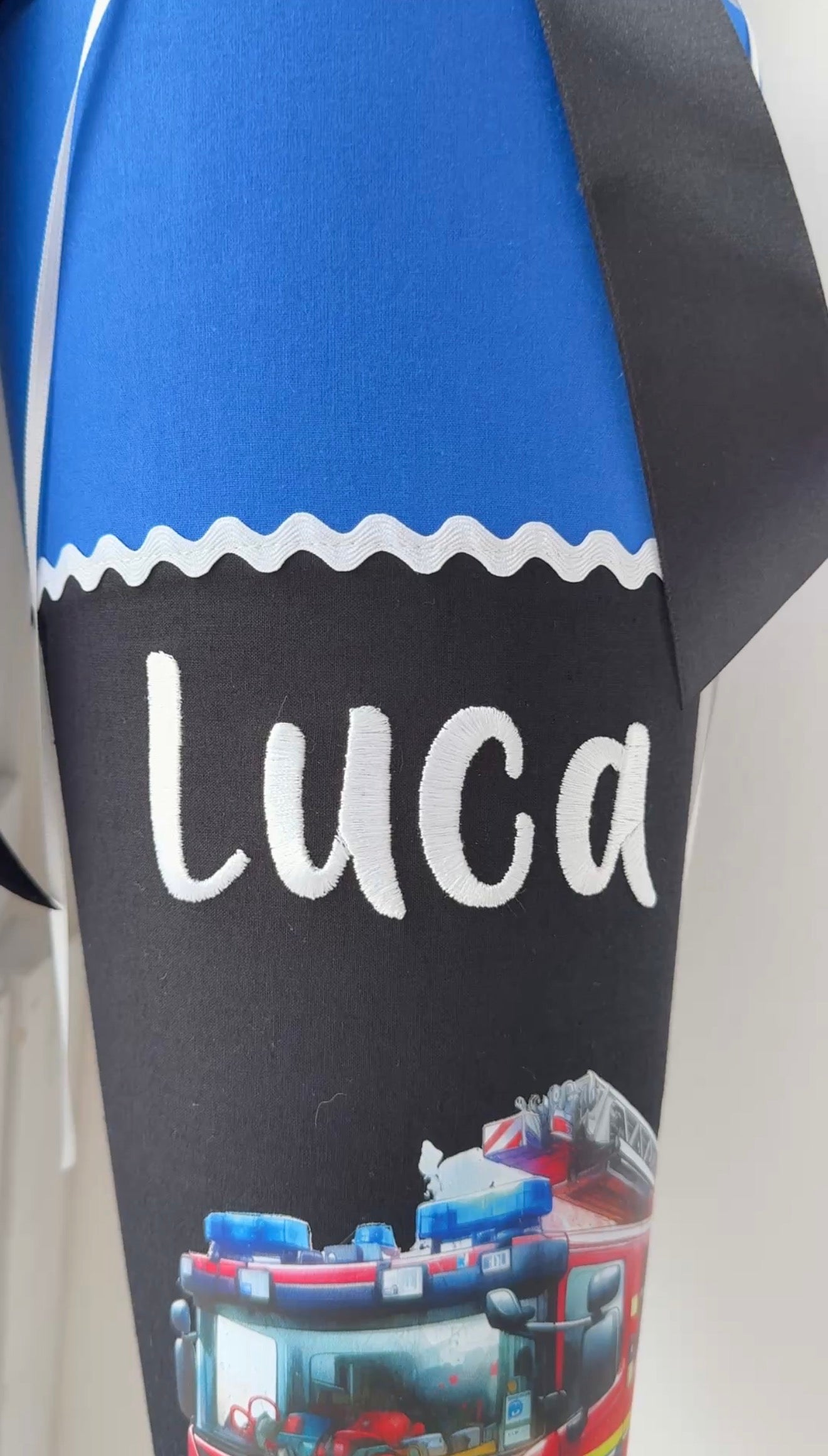 Schultüte Feuerwehr in blau-schwarz