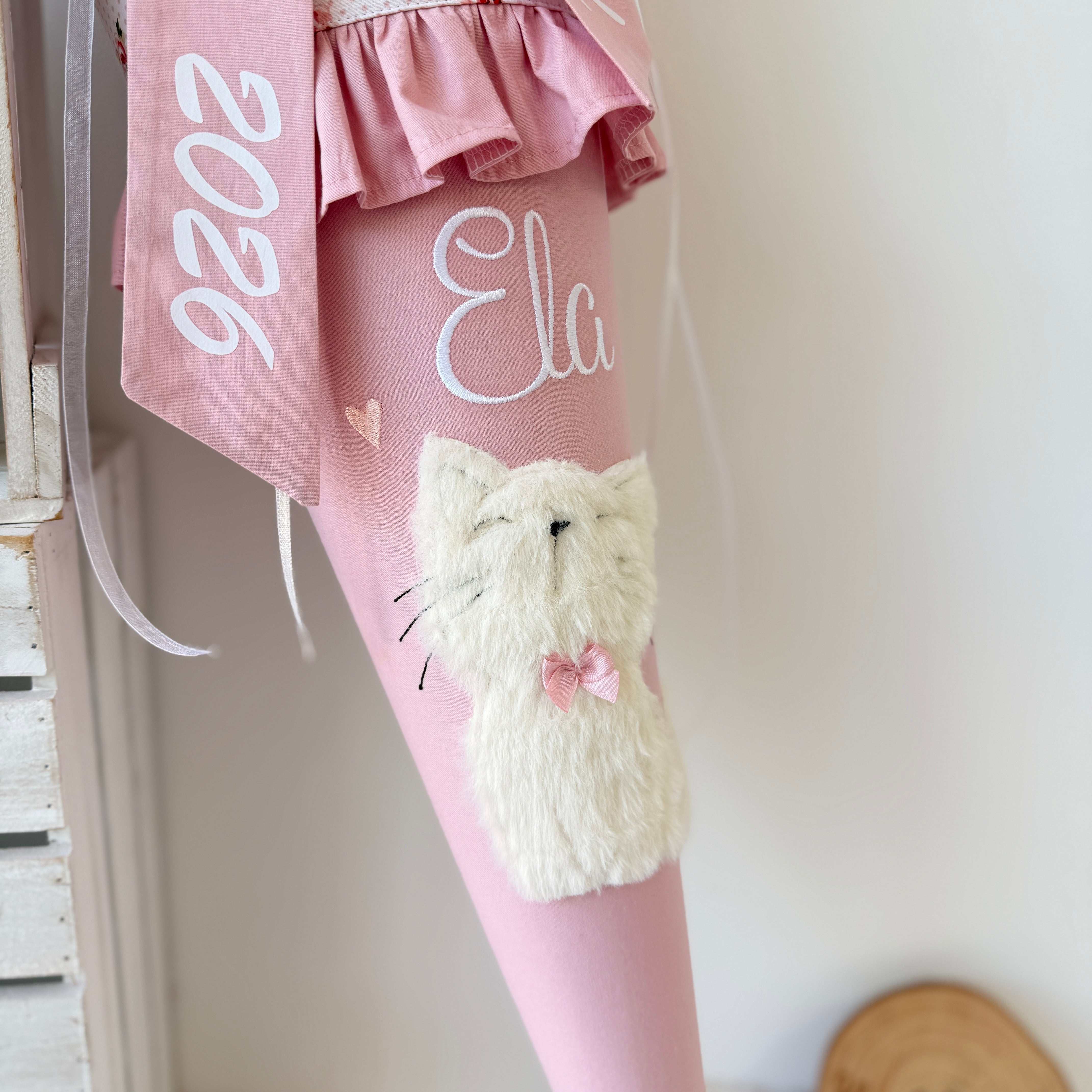 Schultüte weiße Katze in Puderrosa/Blüten