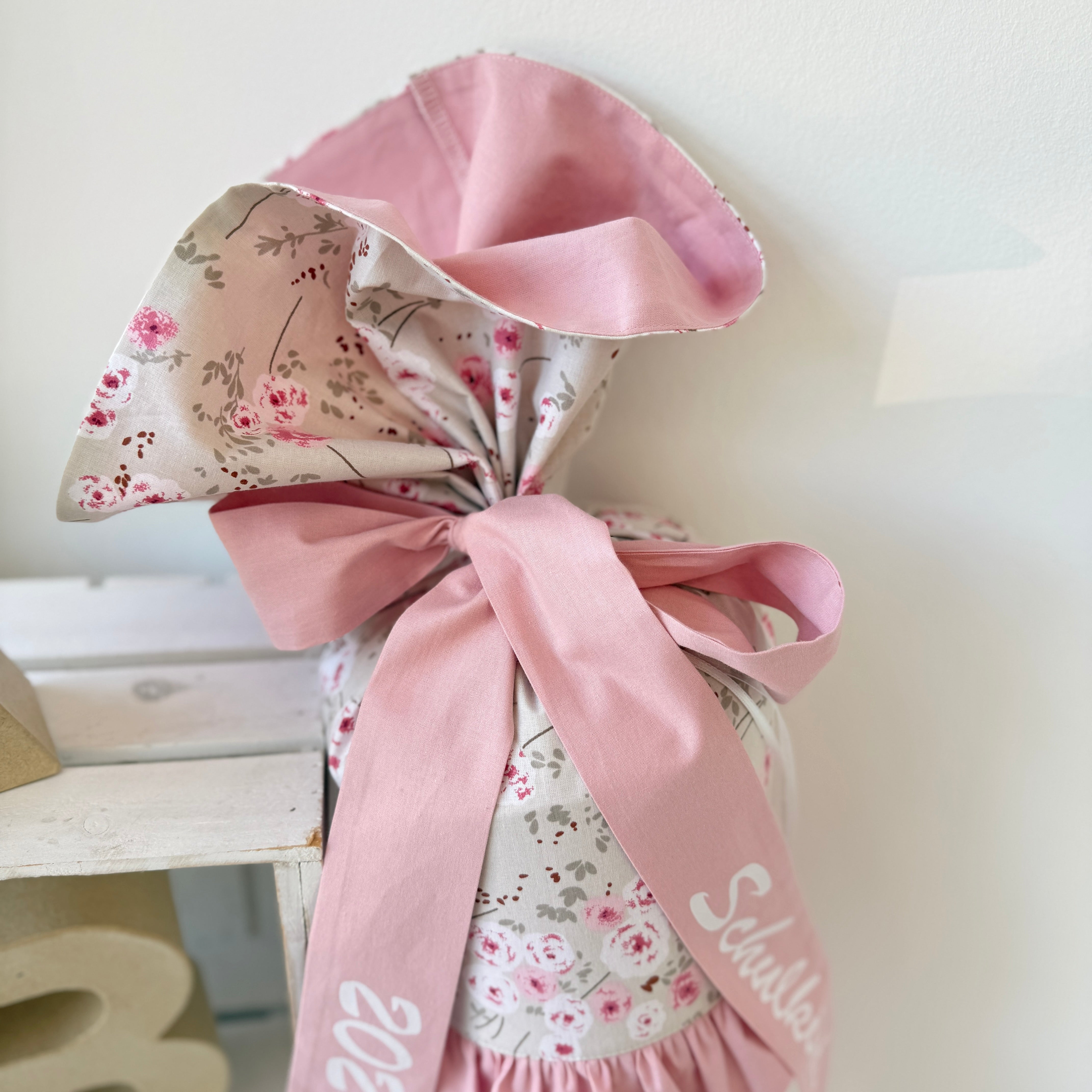 Schultüte Pferd mit Glitzer Mähne - Blüten in Puderrosa