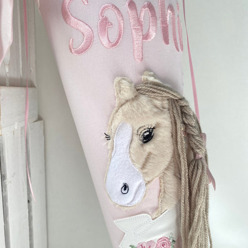 Schultüte Pony dunkle Mähne Schmetterlinge