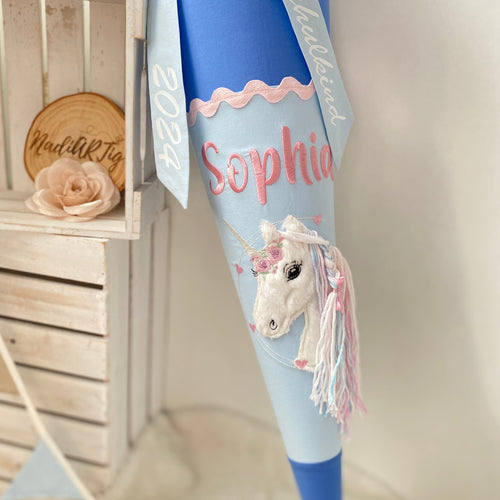 Schultüte in Kornblumenblau mit Einhorn