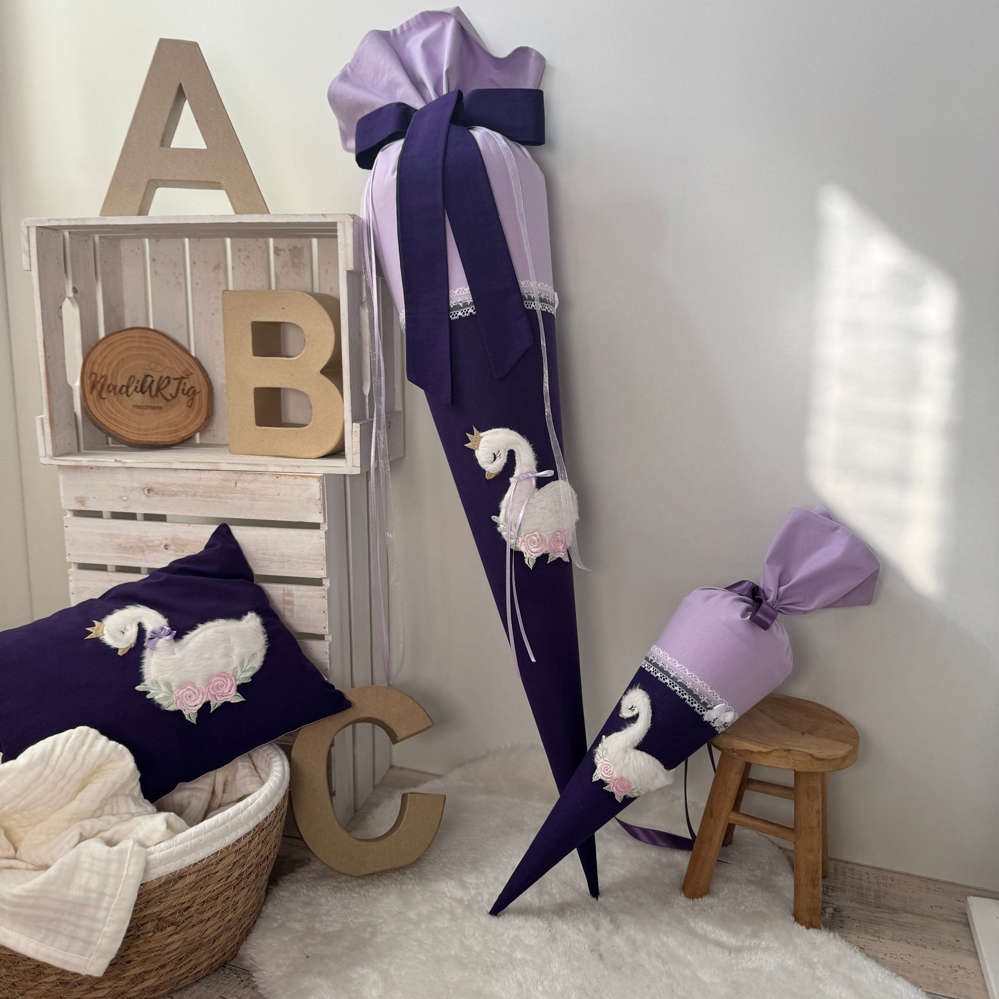 Geschwister-Schultüte Schwan in flieder/lila