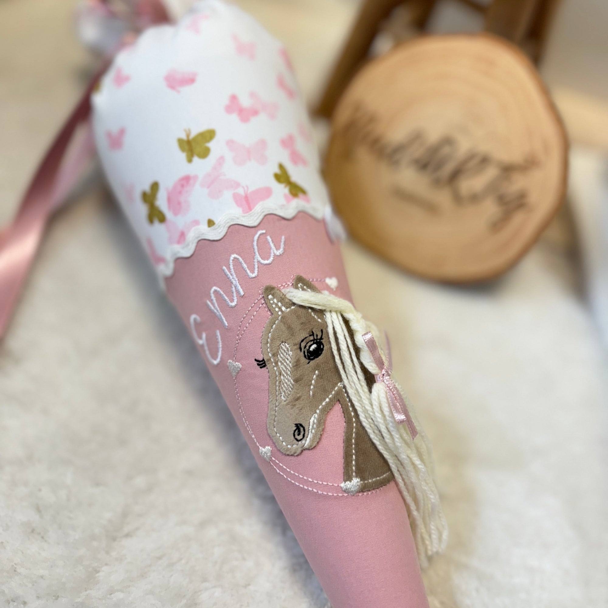 Kindergarten-Schultüte Pferd Puder/Herzen (Velour)