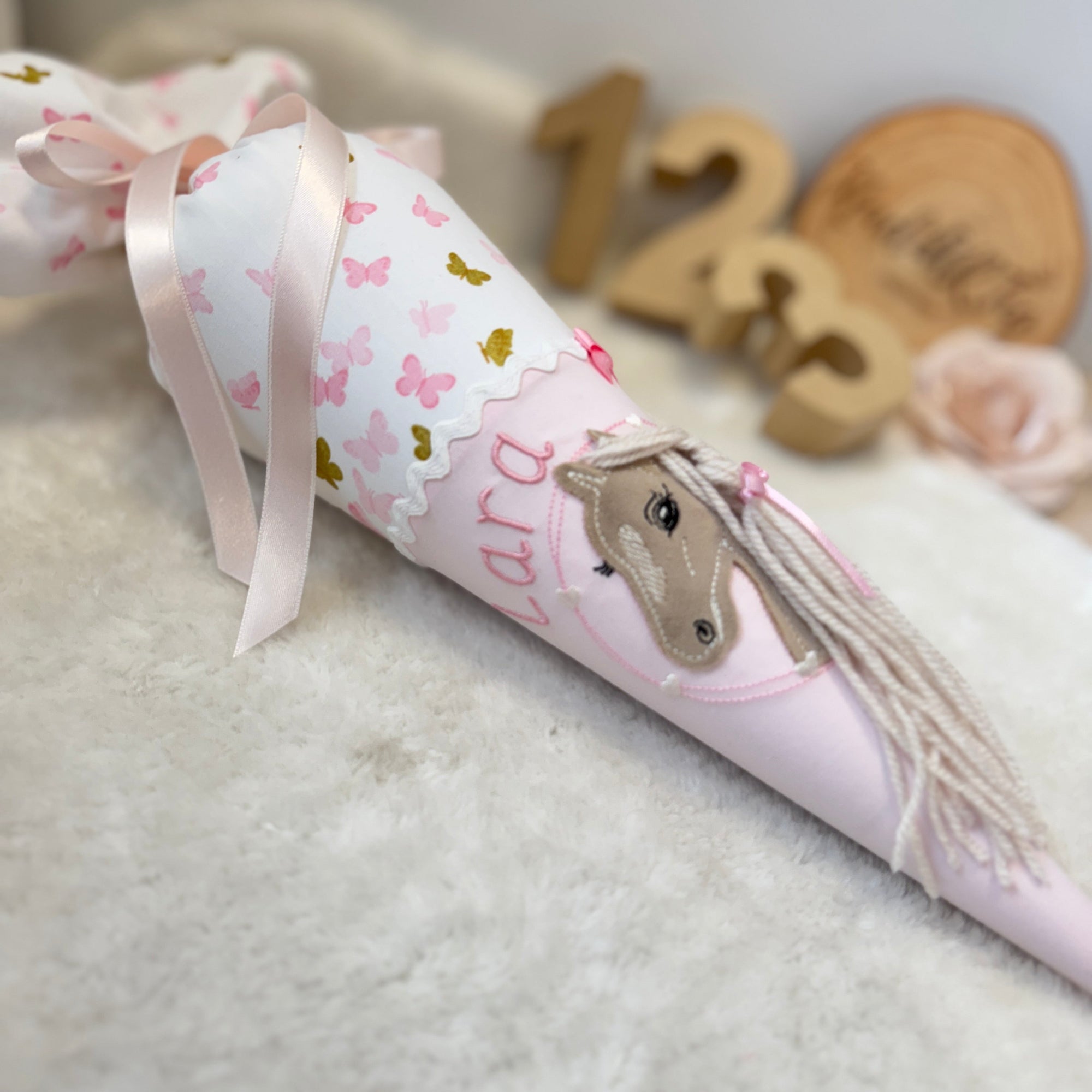 Kindergarten-Schultüte Pferd rosé Herzen (Velour)