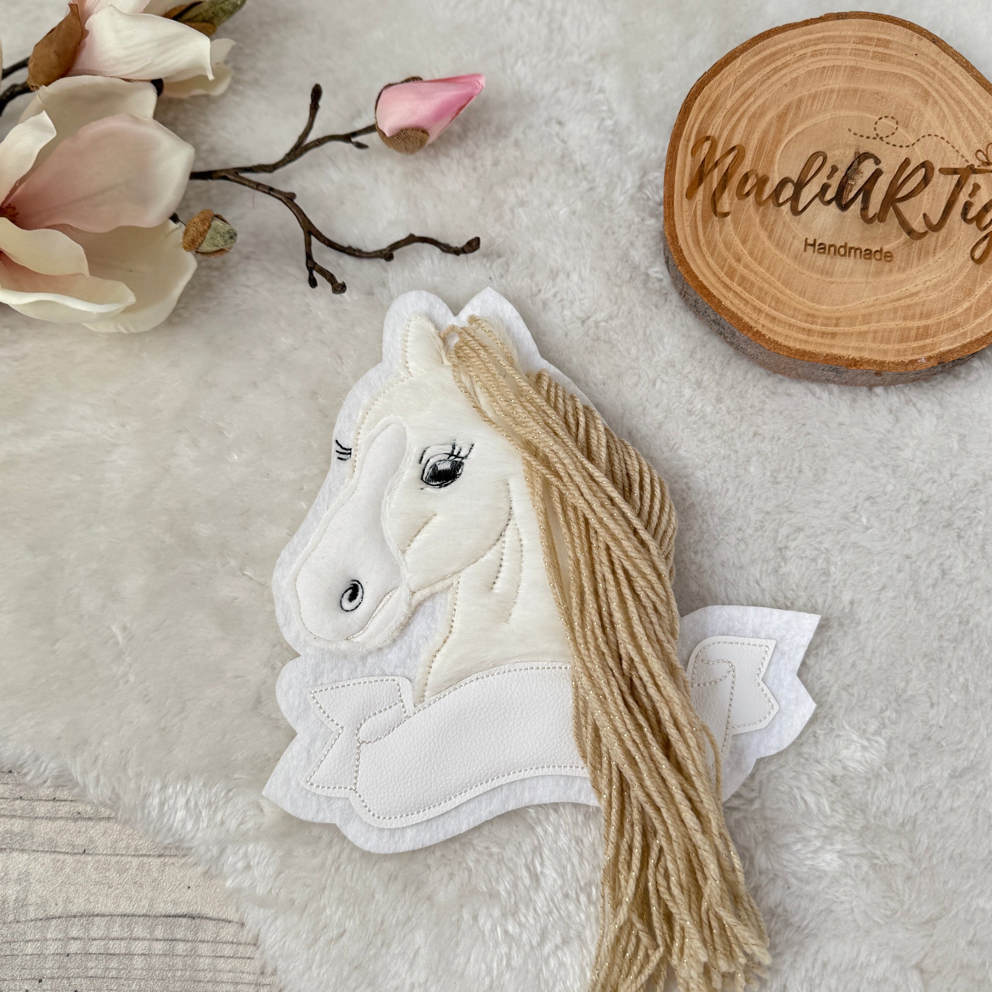 Pferd #11 Patch/Aufnäher mit Mähne in glitzer-gold