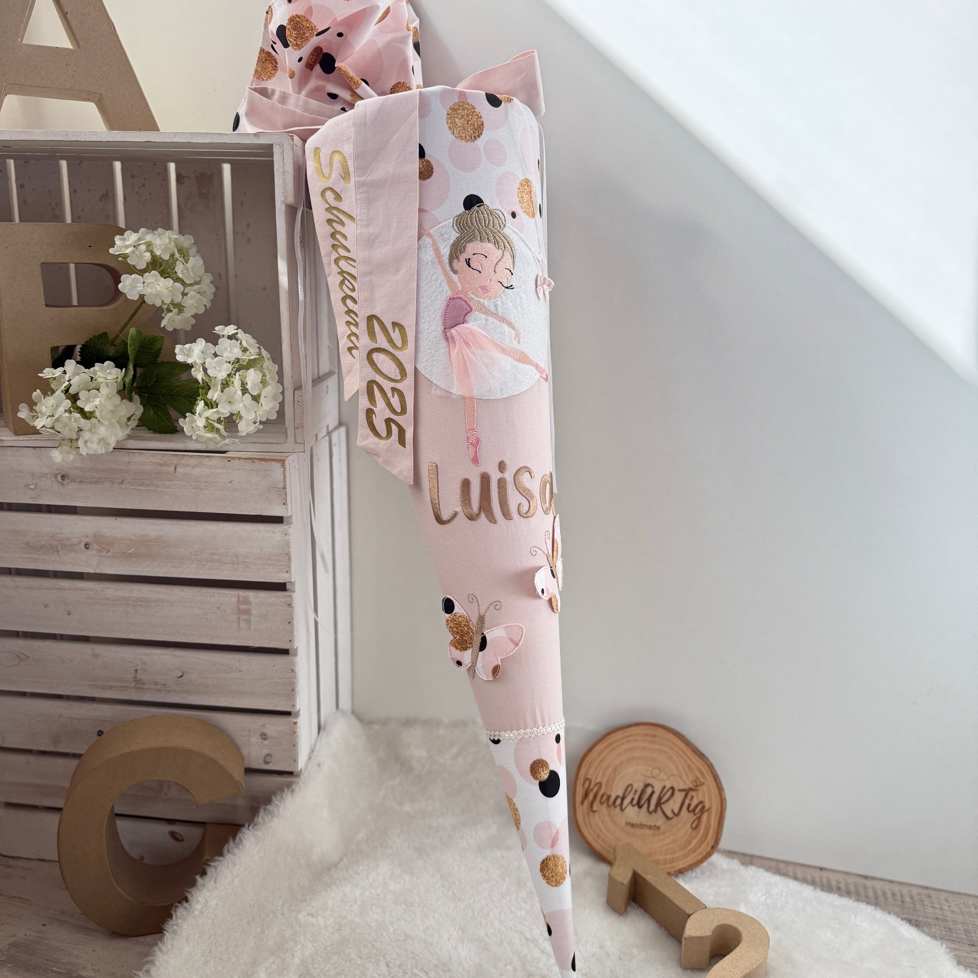 Schultüte Ballerina mit Schmetterlingen in gold/puderrosé