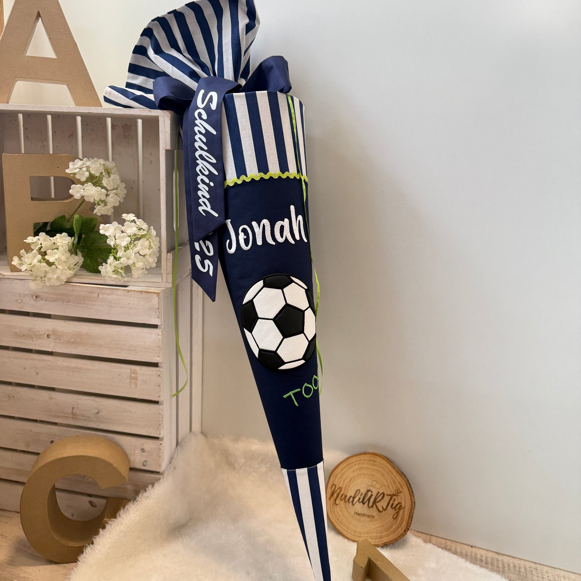 Schultüte Fußball Stripes/dunkelblau