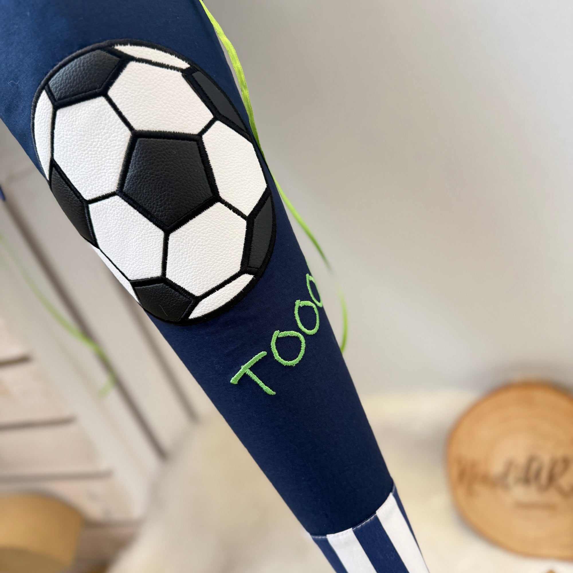 Schultüte Fußball Stripes/dunkelblau