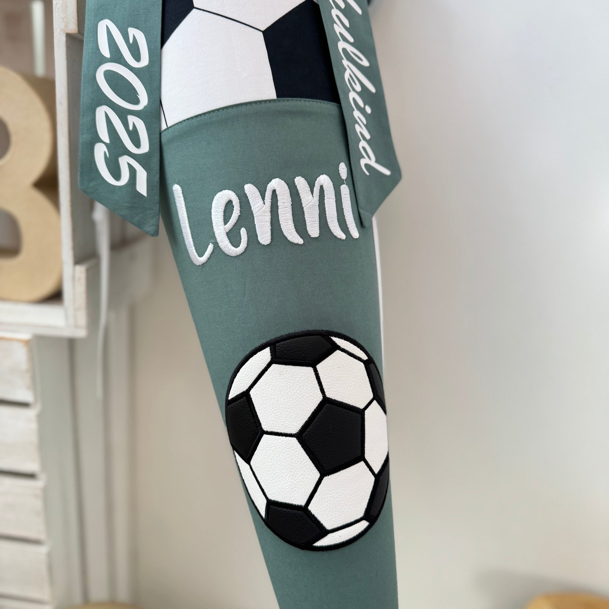 Schultüte Fußball in dusty green  LÄSSIG Adventure