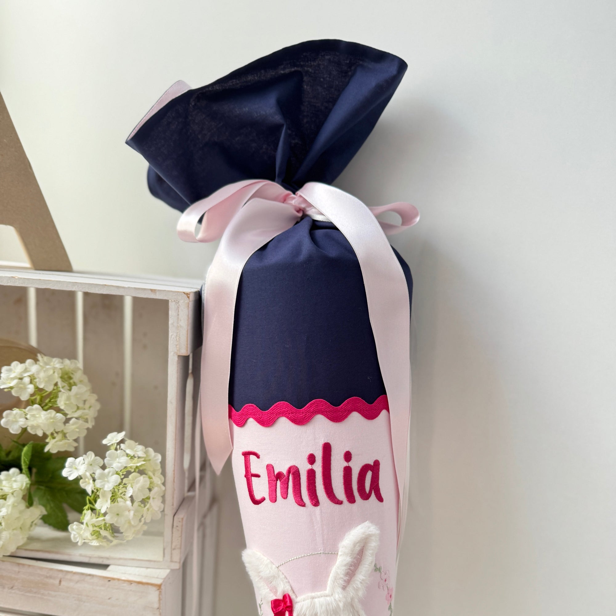 Schultüte Häschen in dunkelblau/pink