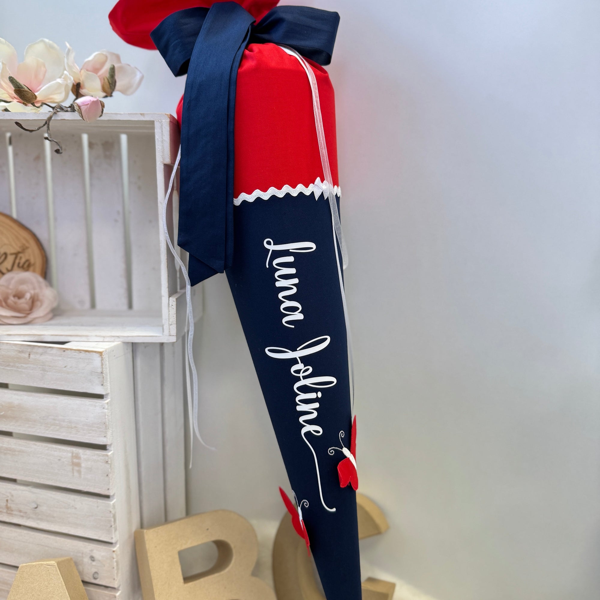 Schultüte Klassik in rot/dunkelblau (Schmetterlinge)