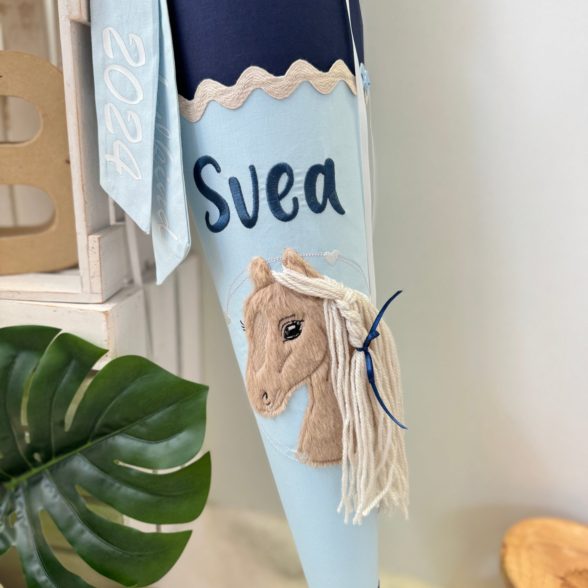 Schultüte Mädchen Pony dunkelblau