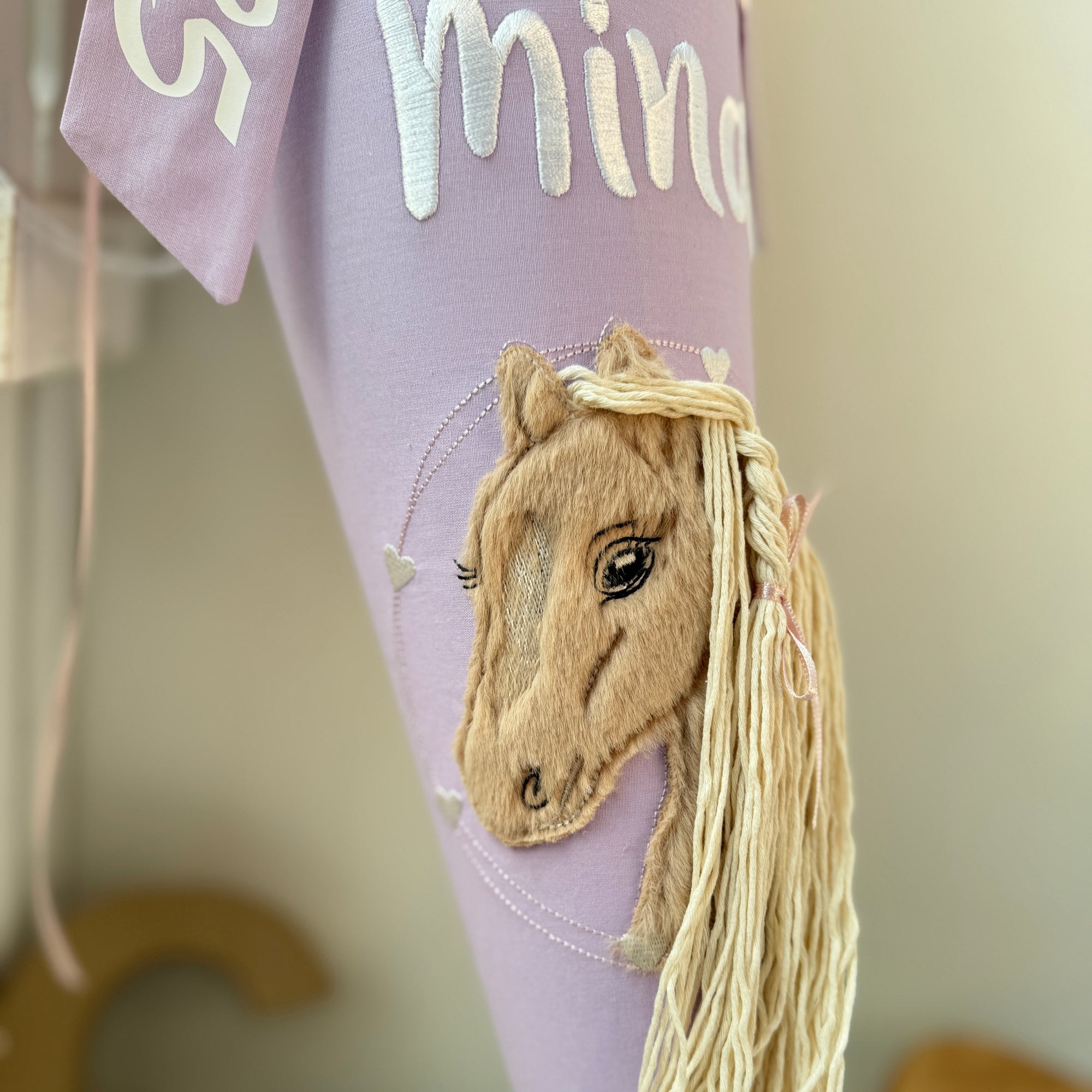 Schultüte Pony im Herzkreis in rosé/flieder