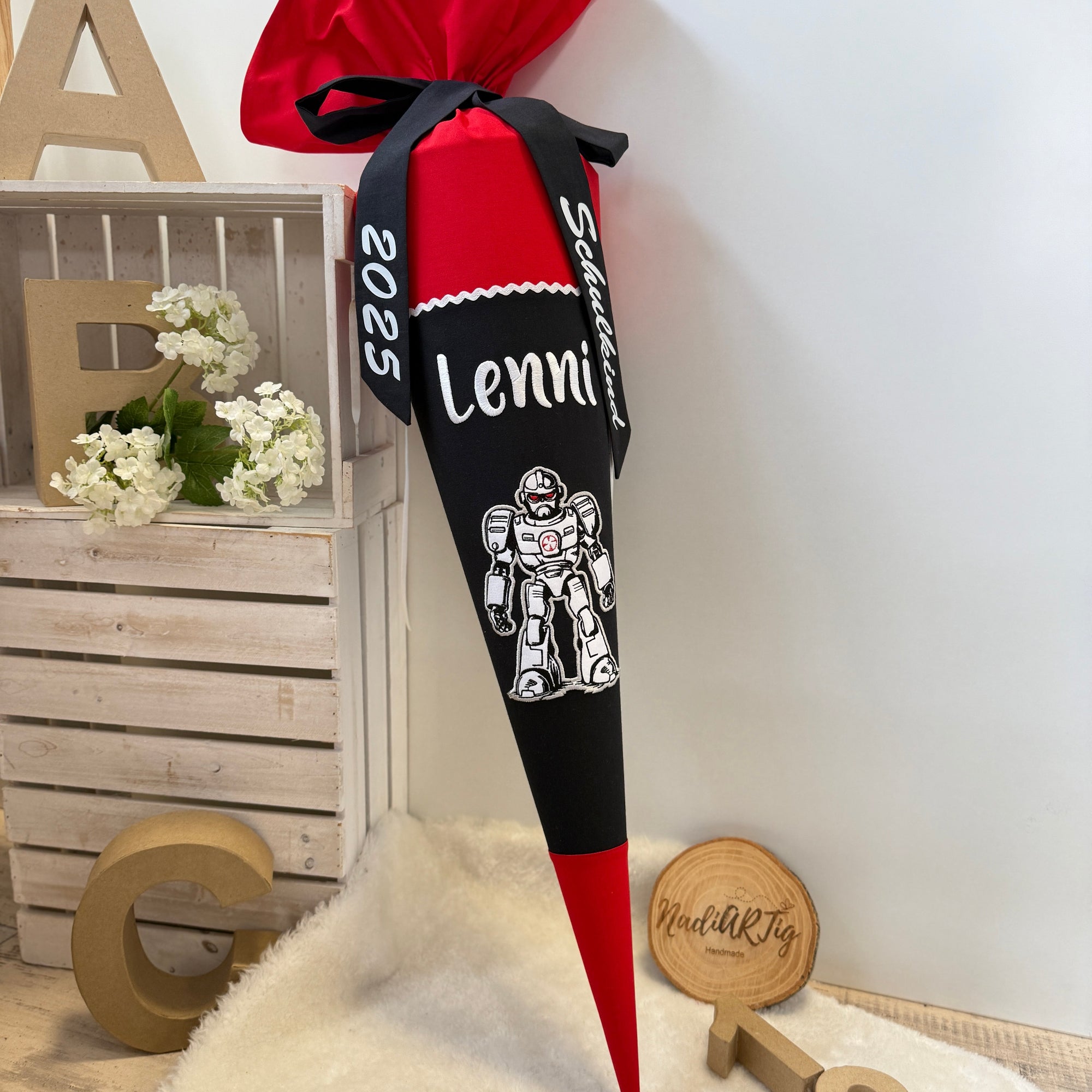 Schultüte Roboter in rot/schwarz