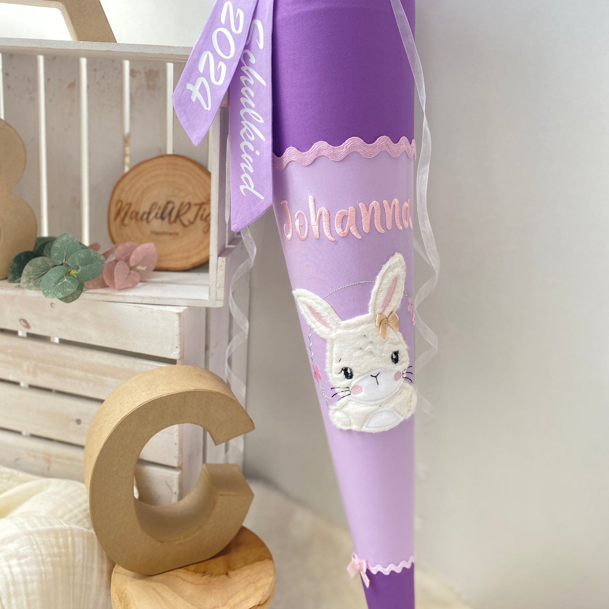 Schultuete Hase in lila-flieder 